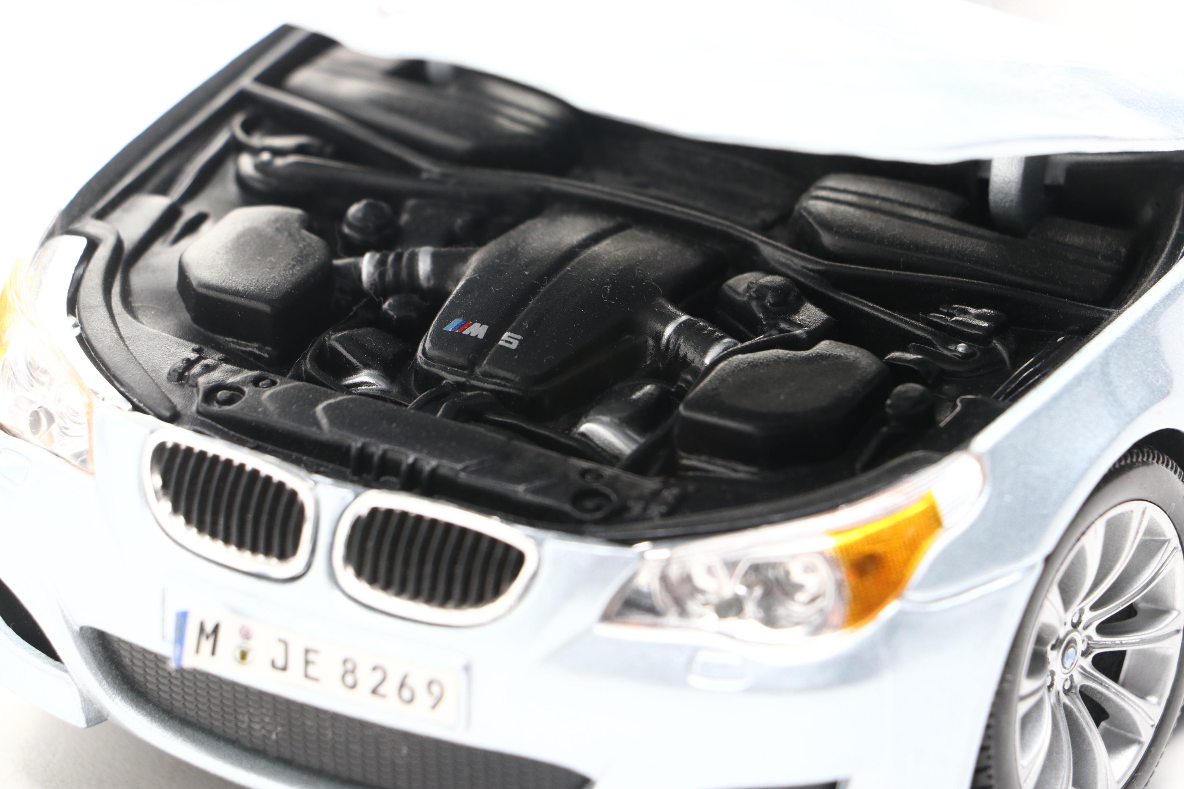 Maisto and Hot Wheels Diecast Sports Cars