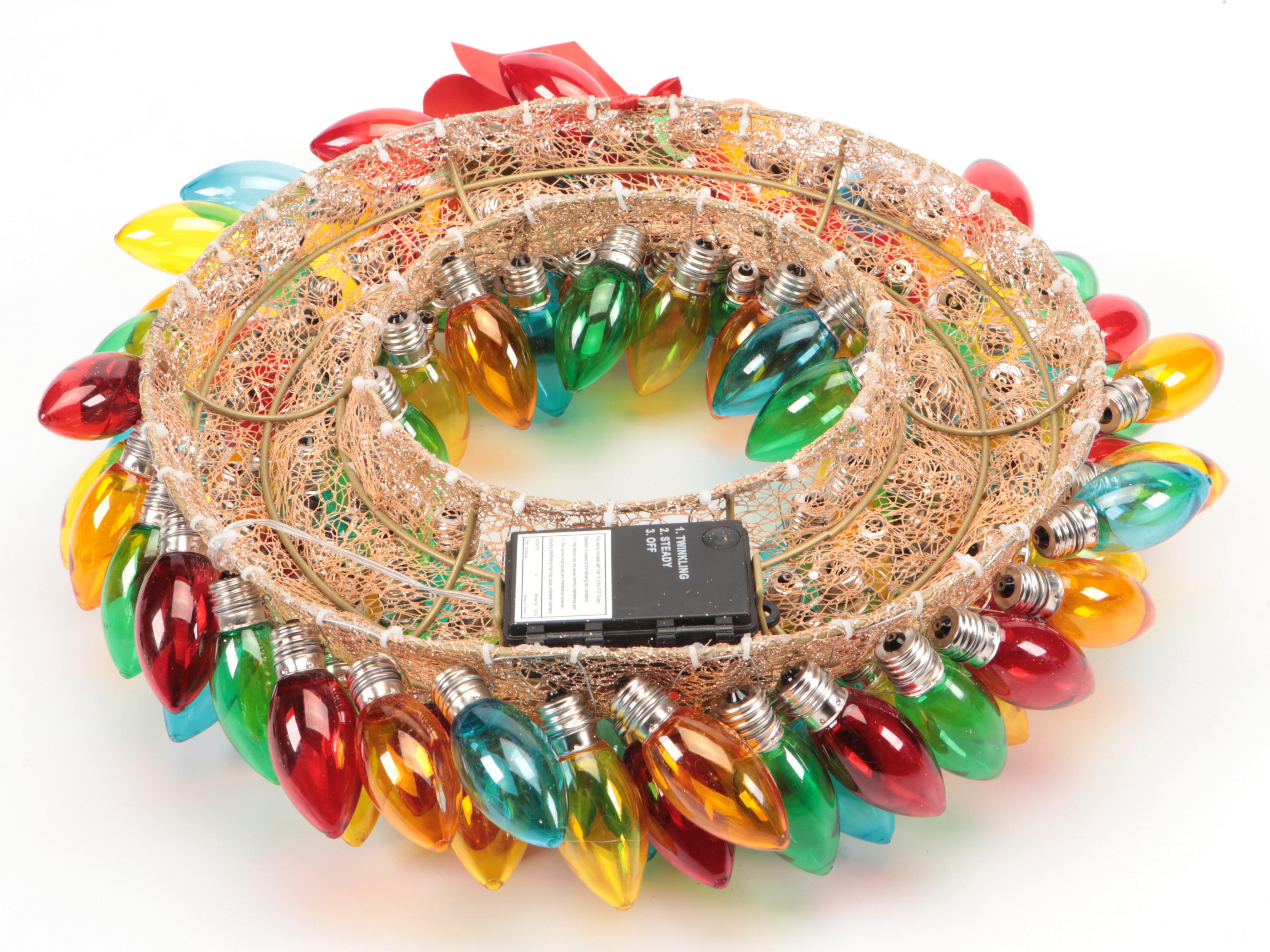 Mr. Christmas Nostalgic Christmas Bulb Illuminated Wreath