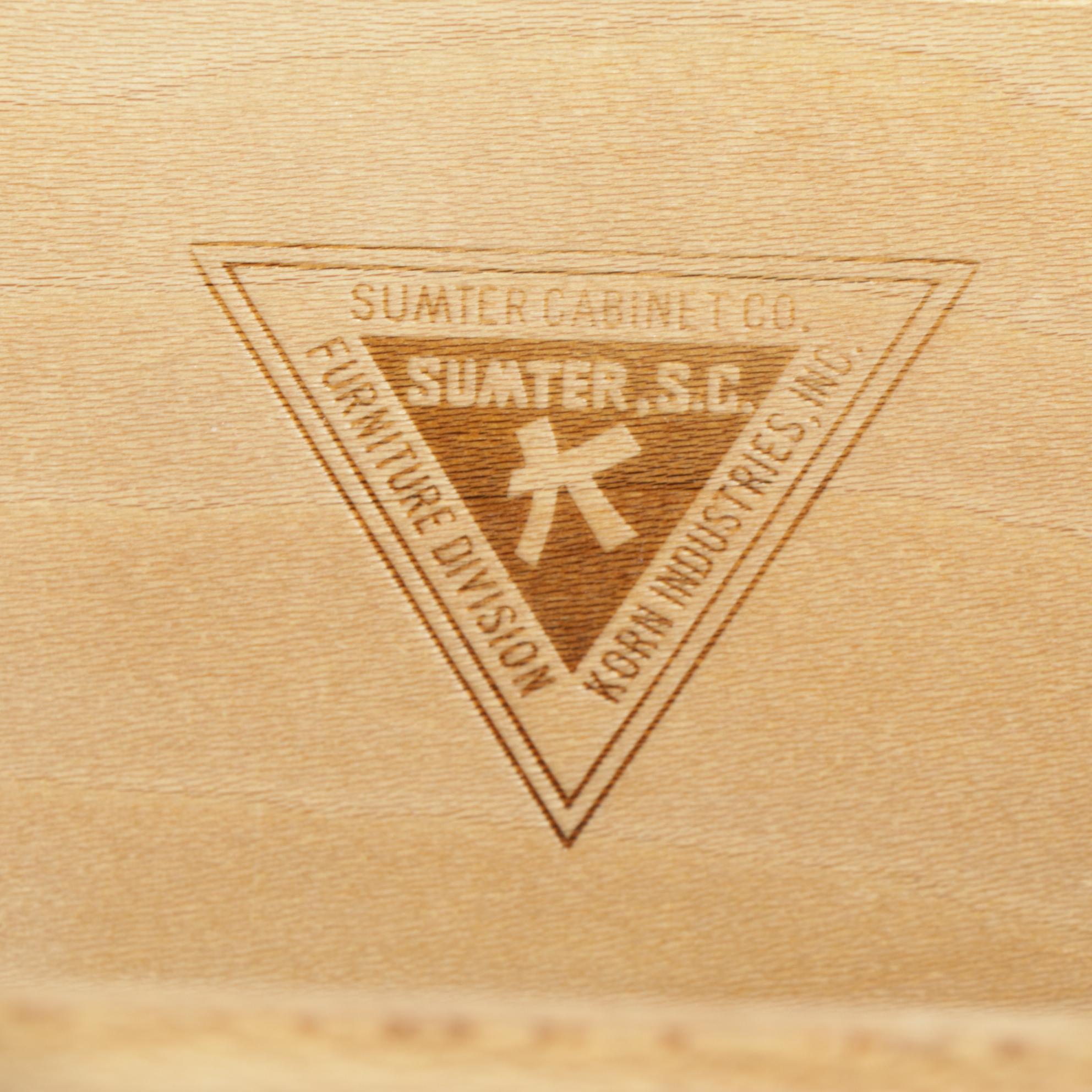 Sumter Cabinet Co. Queen Anne Style Cherry Lift-Top Mirrored Vanity Table