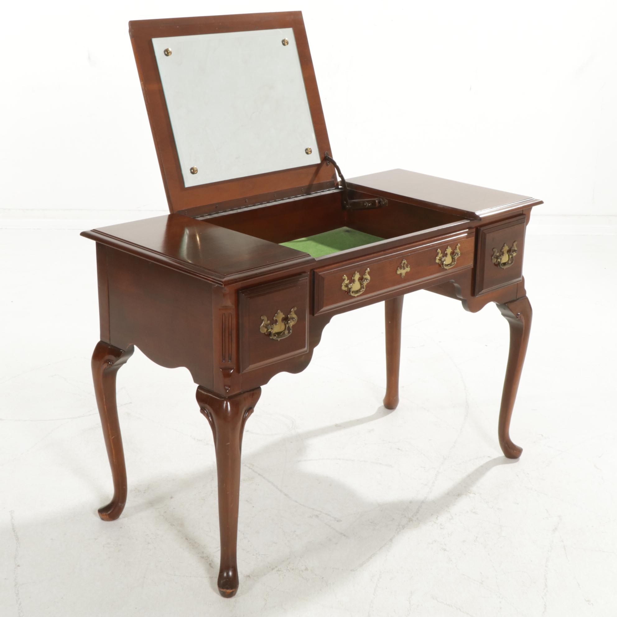 Sumter Cabinet Co. Queen Anne Style Cherry Lift-Top Mirrored Vanity Table