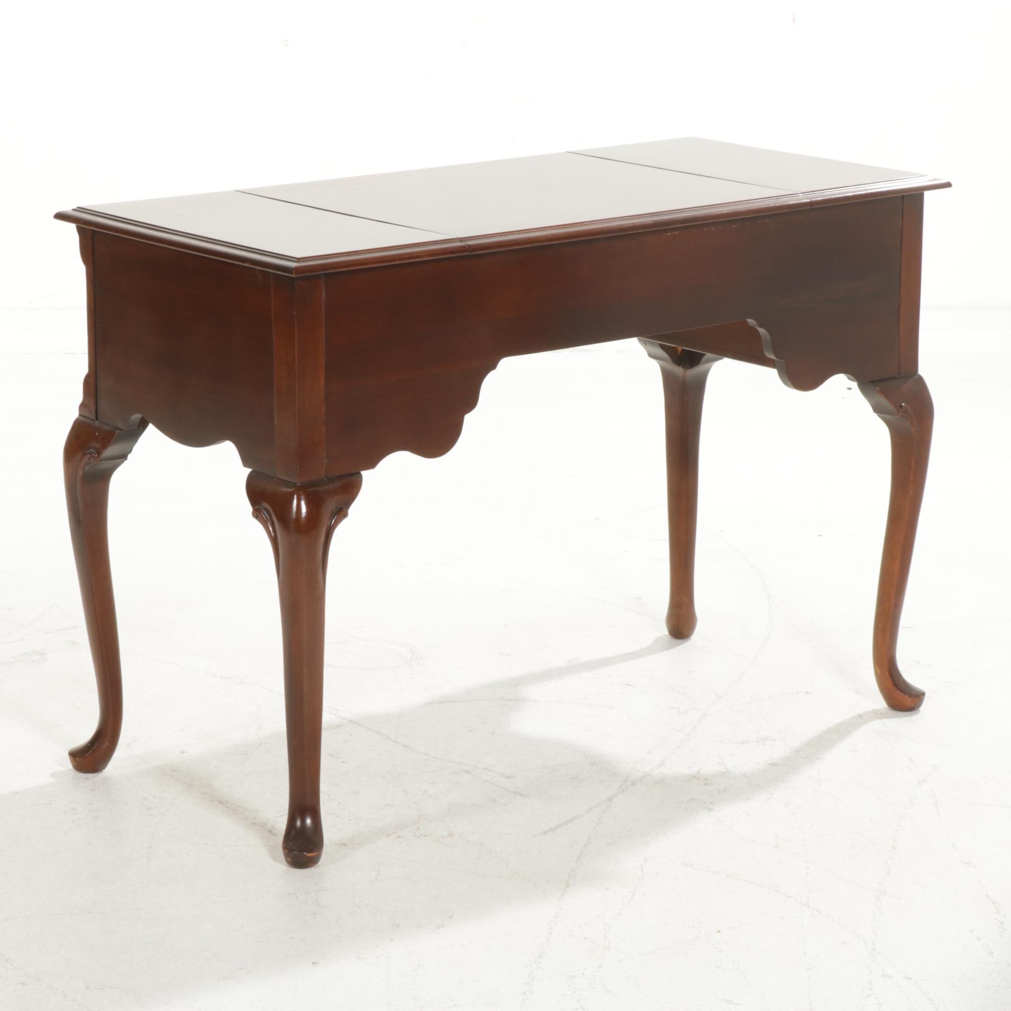 Sumter Cabinet Co. Queen Anne Style Cherry Lift-Top Mirrored Vanity Table