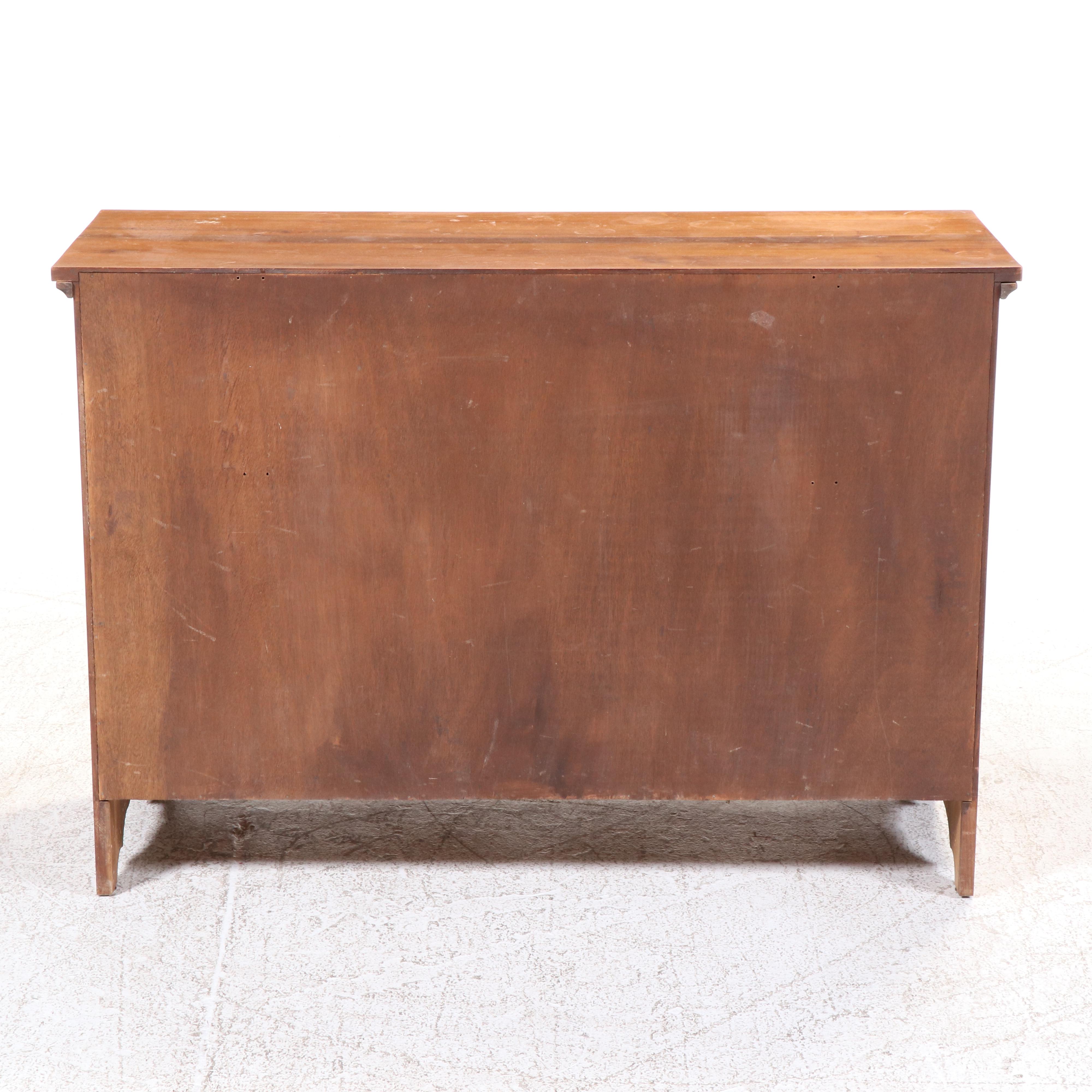 Federal Style Walnut Six-Drawer Dresser, Mid to Late 20th Century