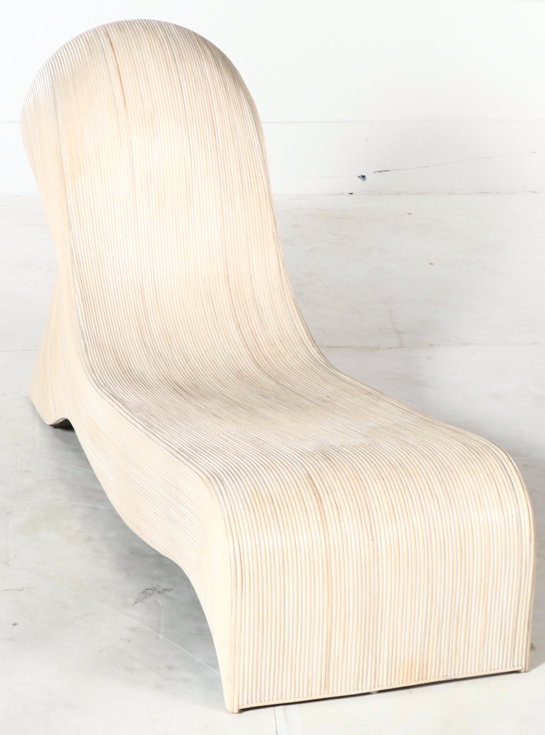 Modern Sculptural Split Reed Chaise Longue, Manner of Betty Cobonpue
