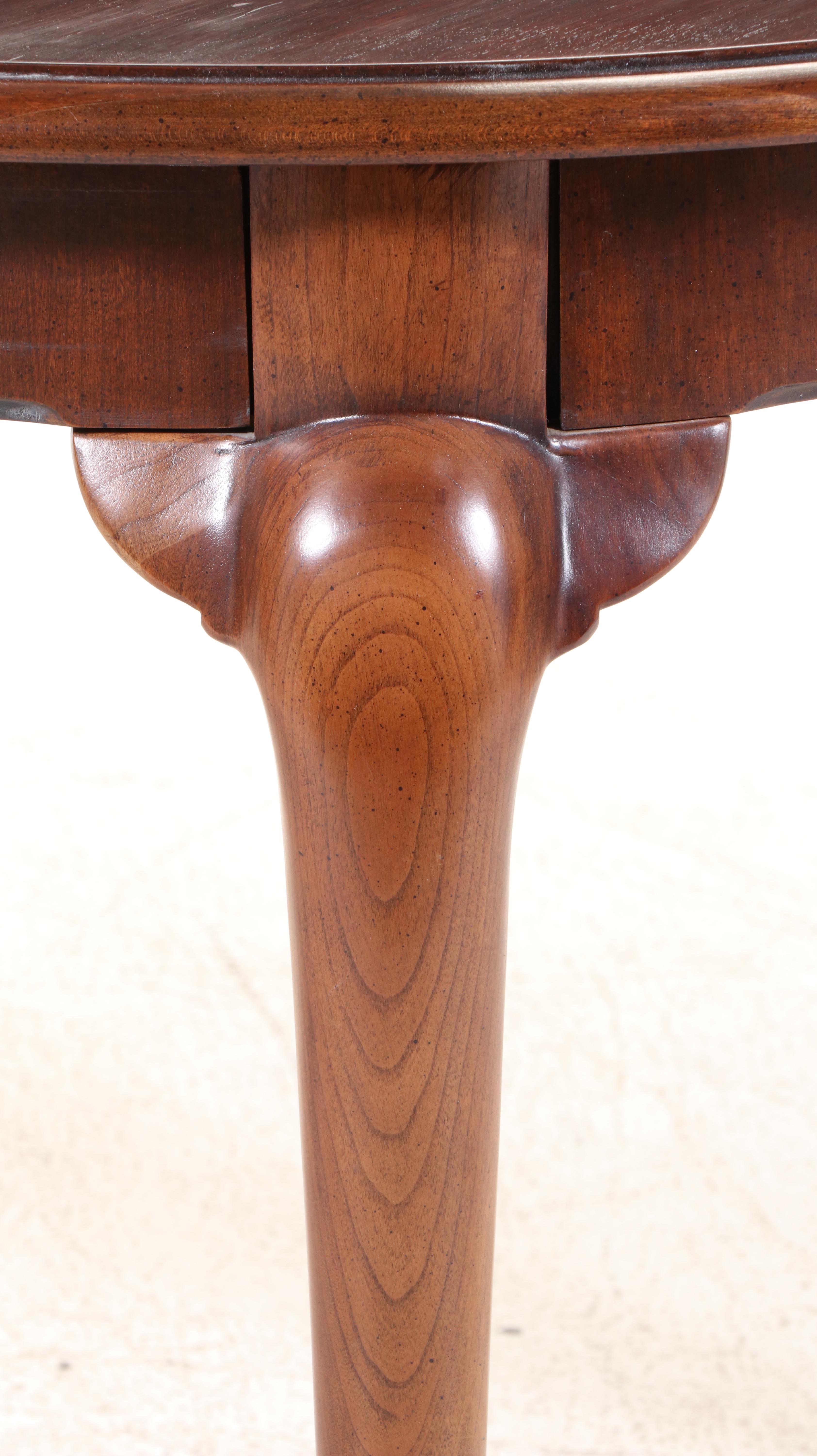 Seven-Piece Thomasville Queen Anne Style Cherrywood Dining Set