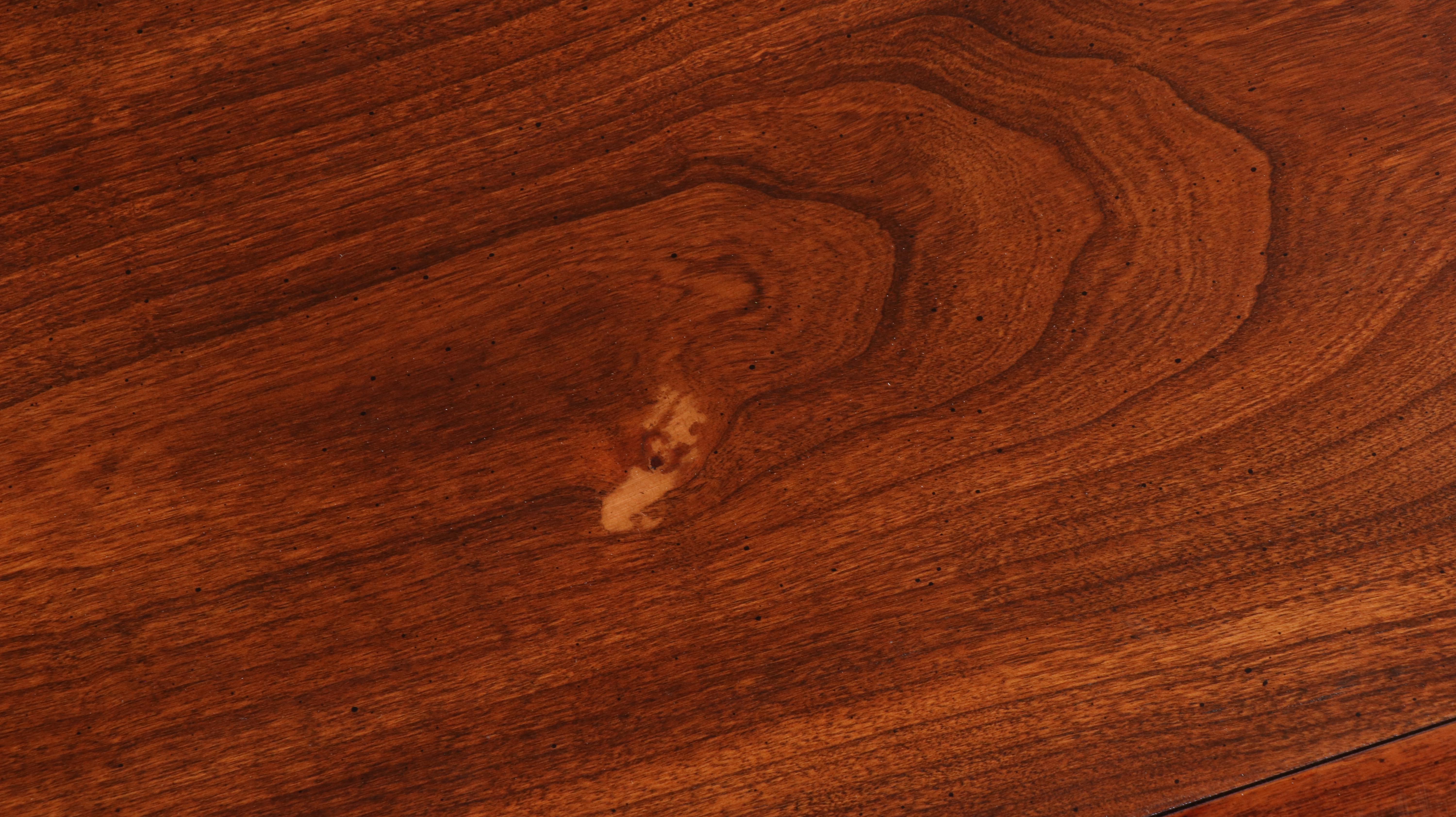 Seven-Piece Thomasville Queen Anne Style Cherrywood Dining Set