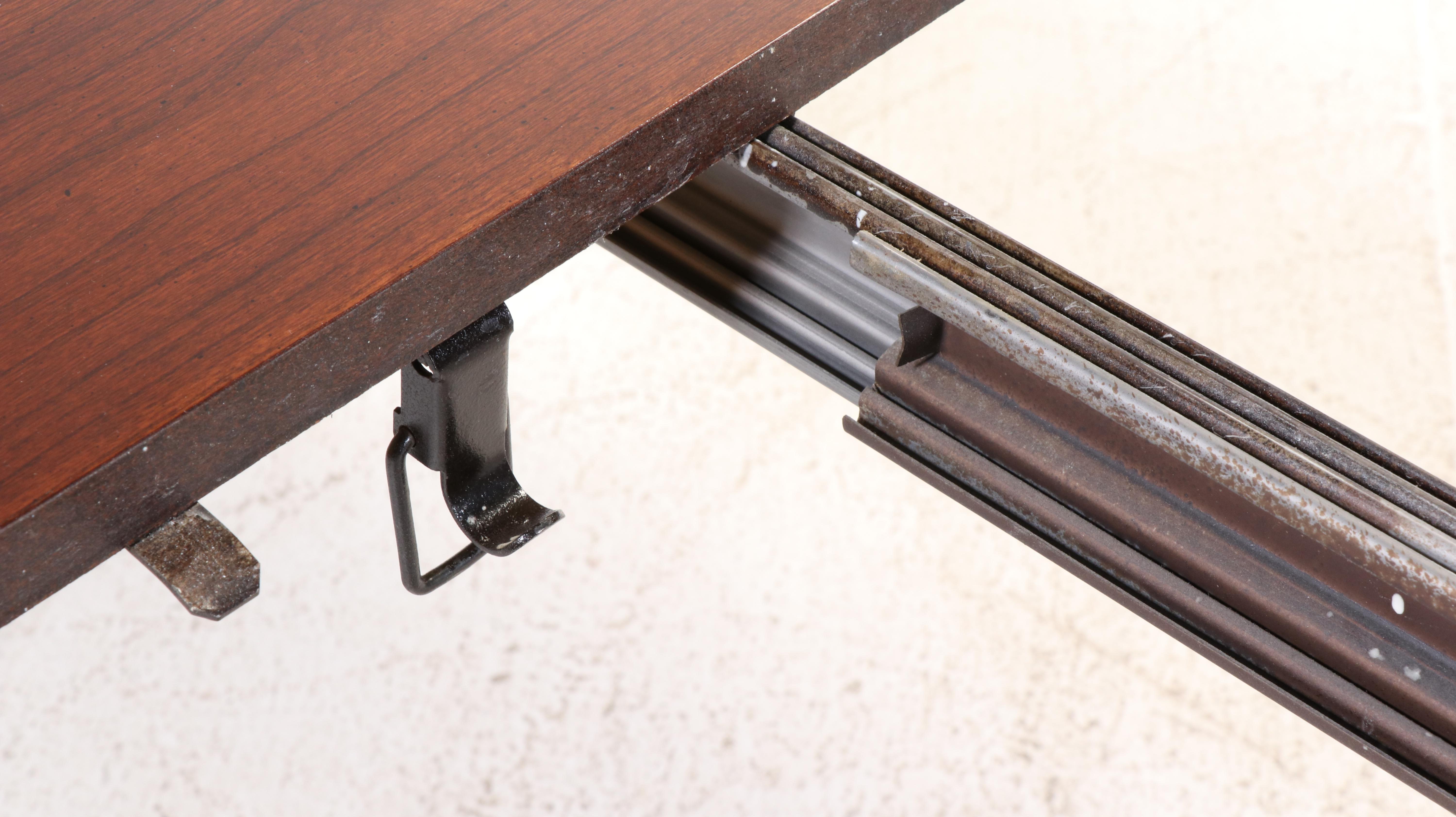 Seven-Piece Thomasville Queen Anne Style Cherrywood Dining Set