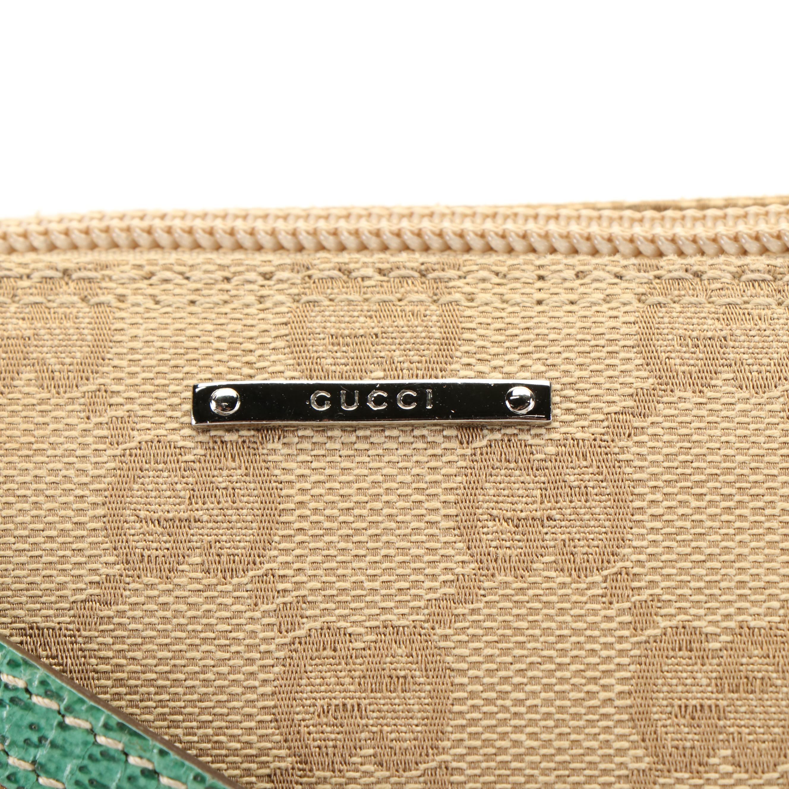 Gucci Boat Pochette in Green Leather Trimmed GG Canvas