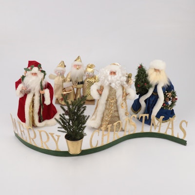 Santa Claus Figurines and Other Decor