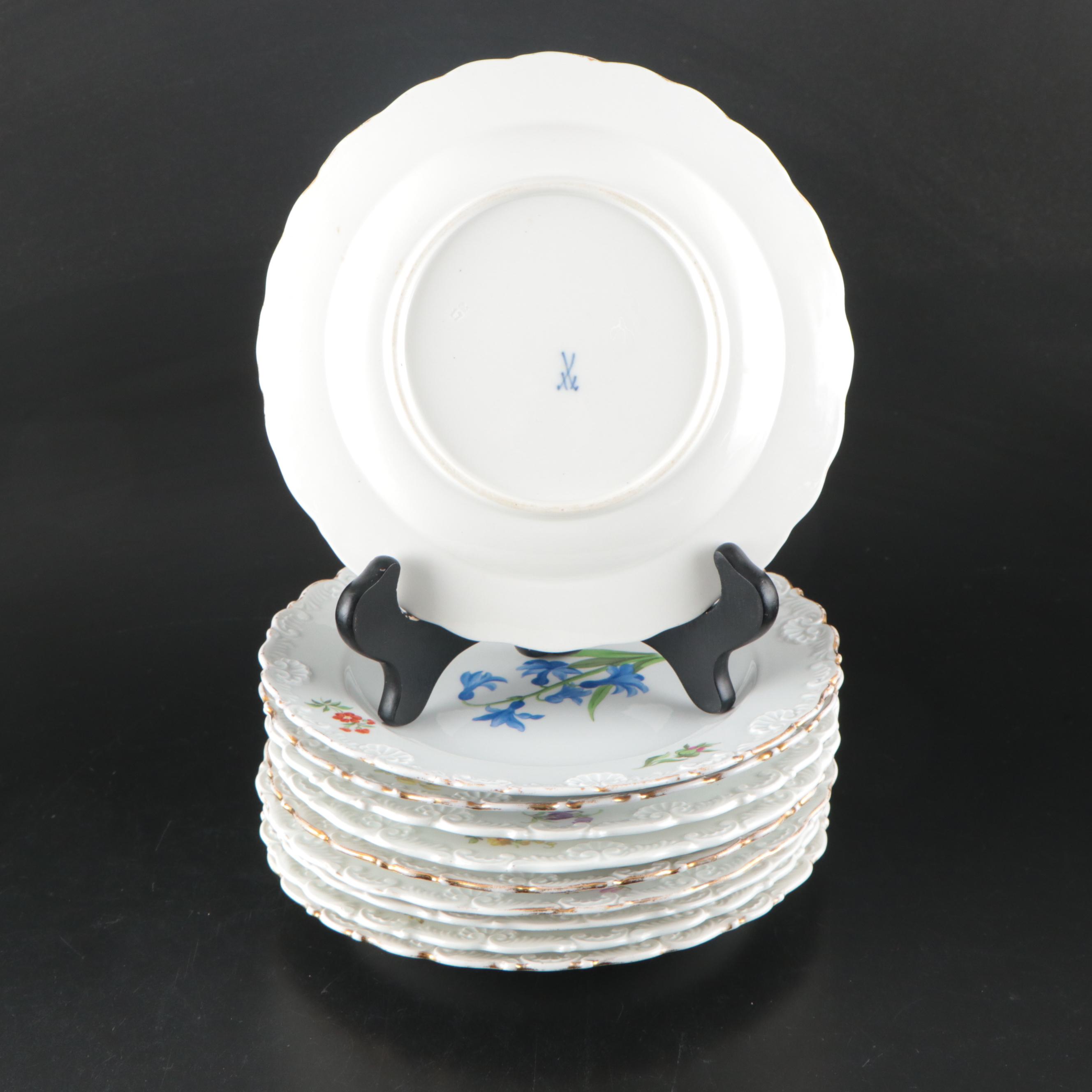 Meissen Hand-Painted Floral Pattern Porcelain Plate Set