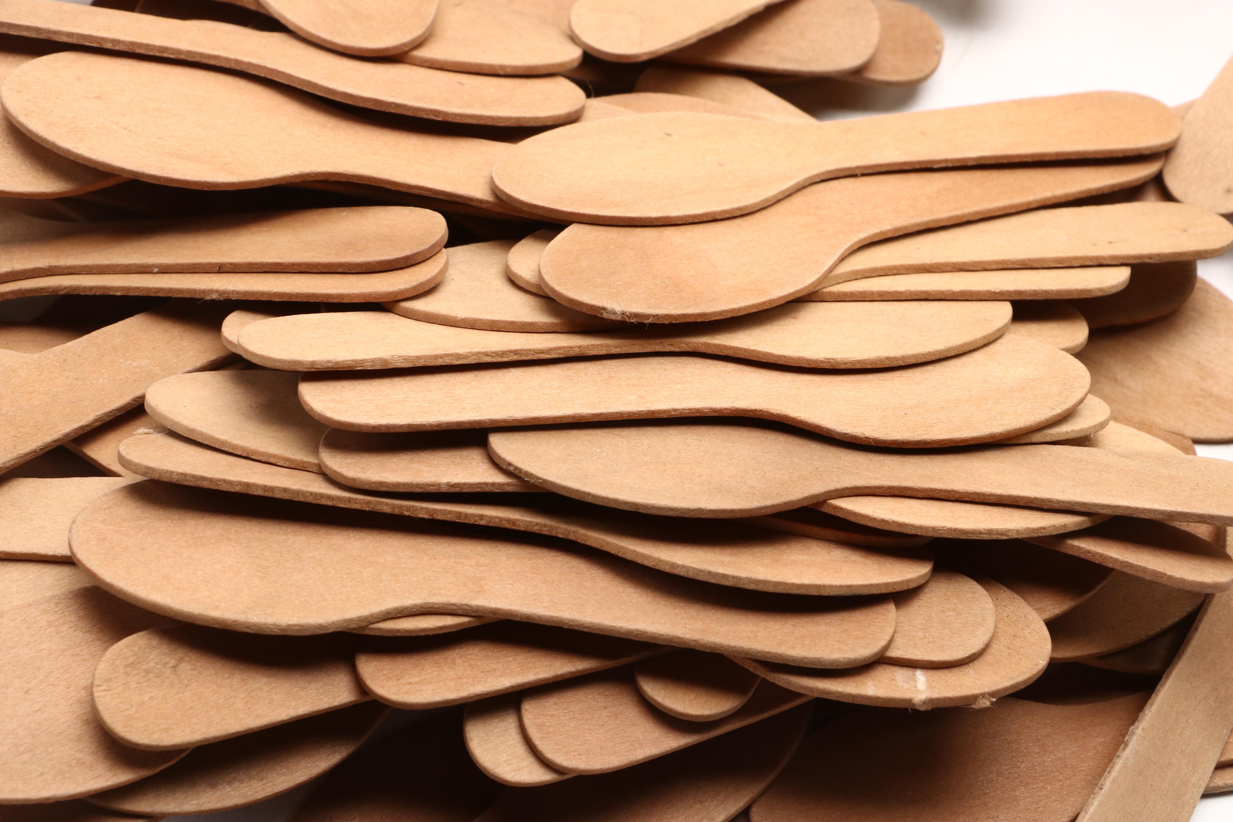 American Lace Paper Co. Cups with Frozen Food Containers and More, Mid-20th C.