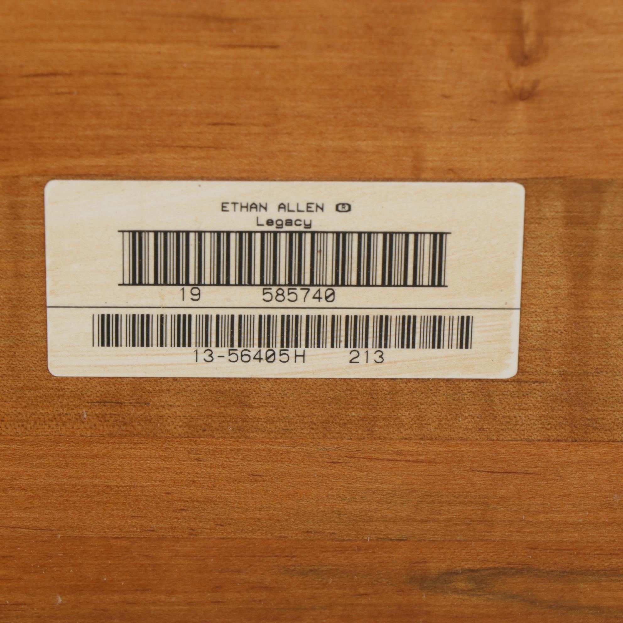 Ethan Allen "Legacy" Carved Maple Queen Size Sleigh Bed