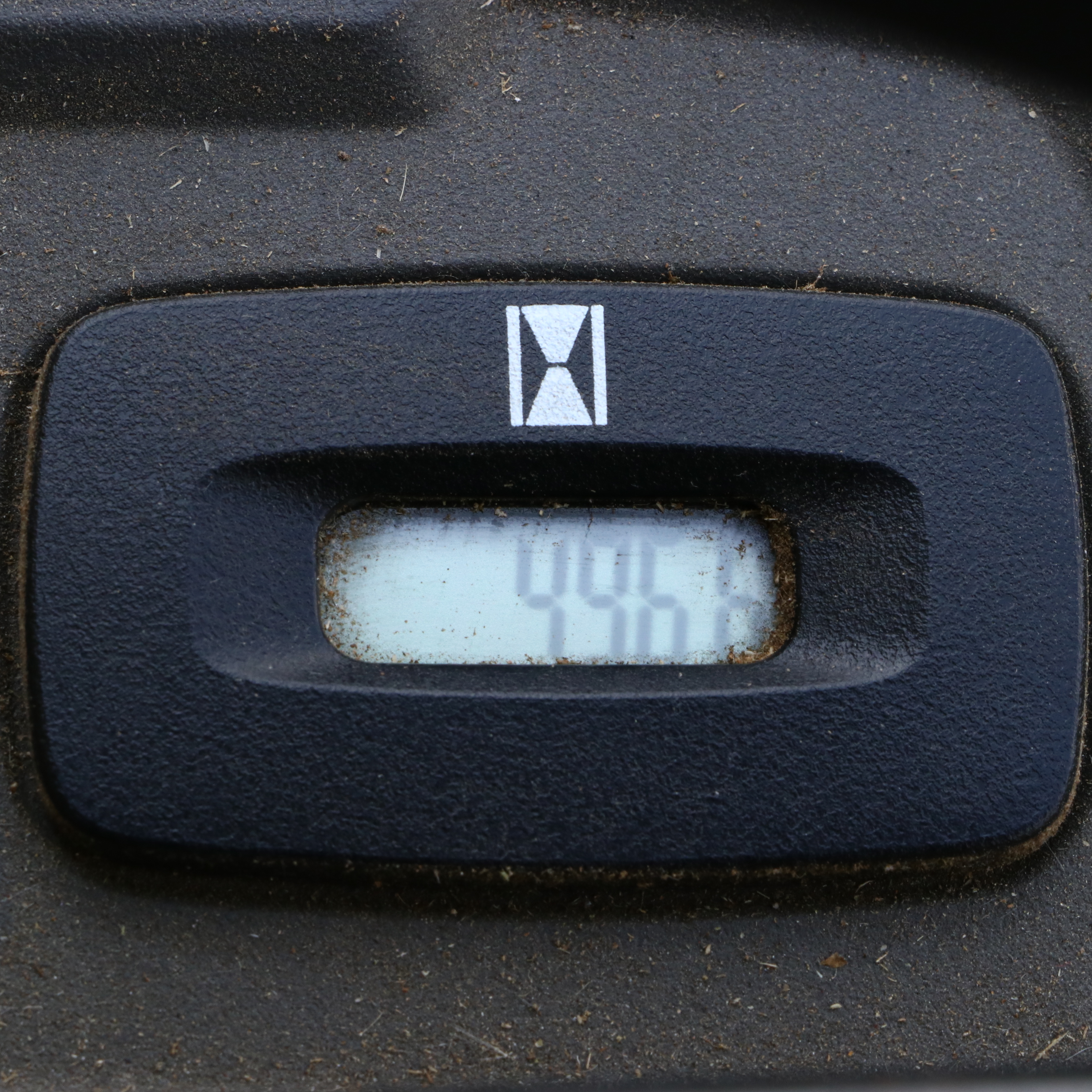 Husqvarna YTH 22V46 Riding Mower