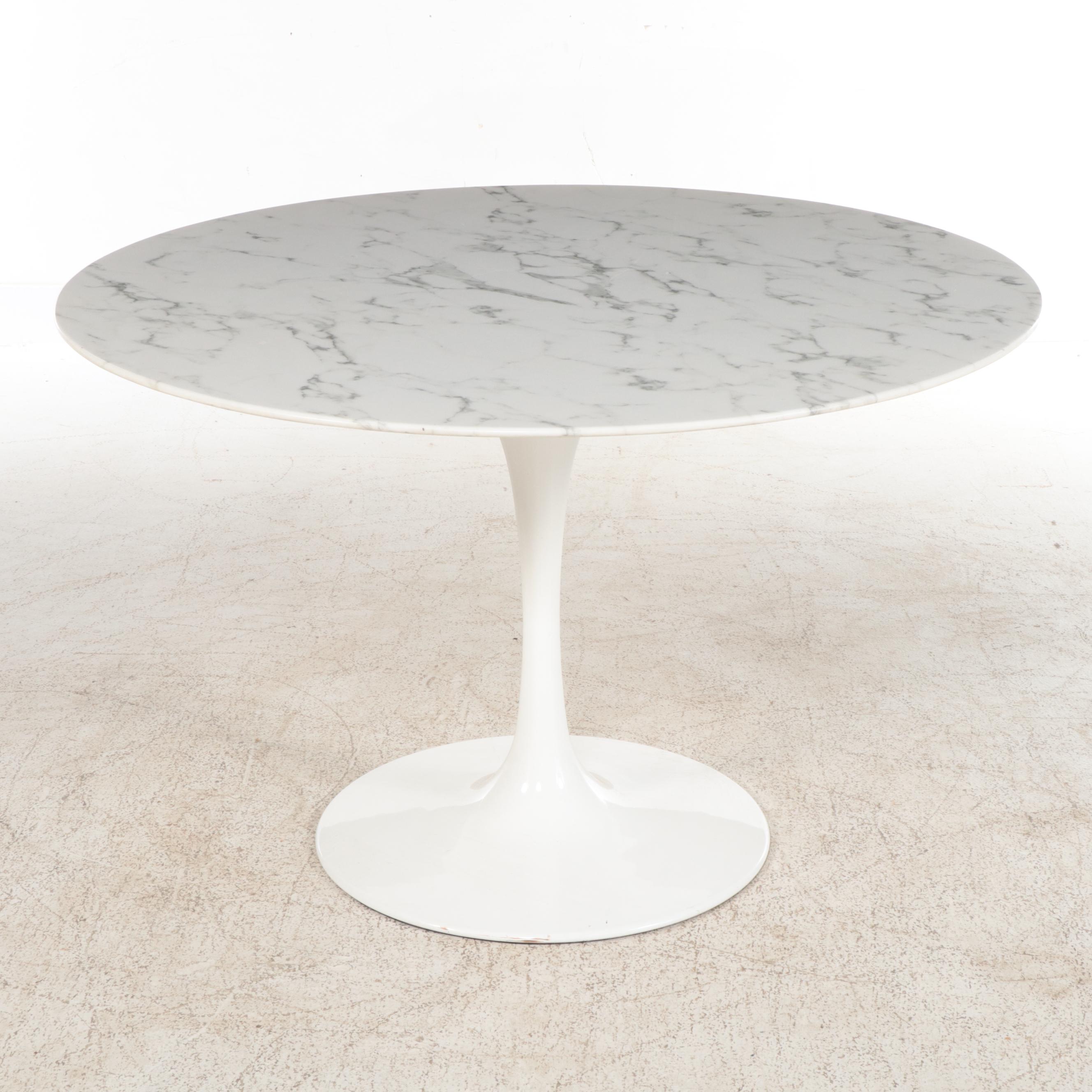 Mid Century Modern Style Eero Saarien Style Tulip Table and Chairs Dining Set