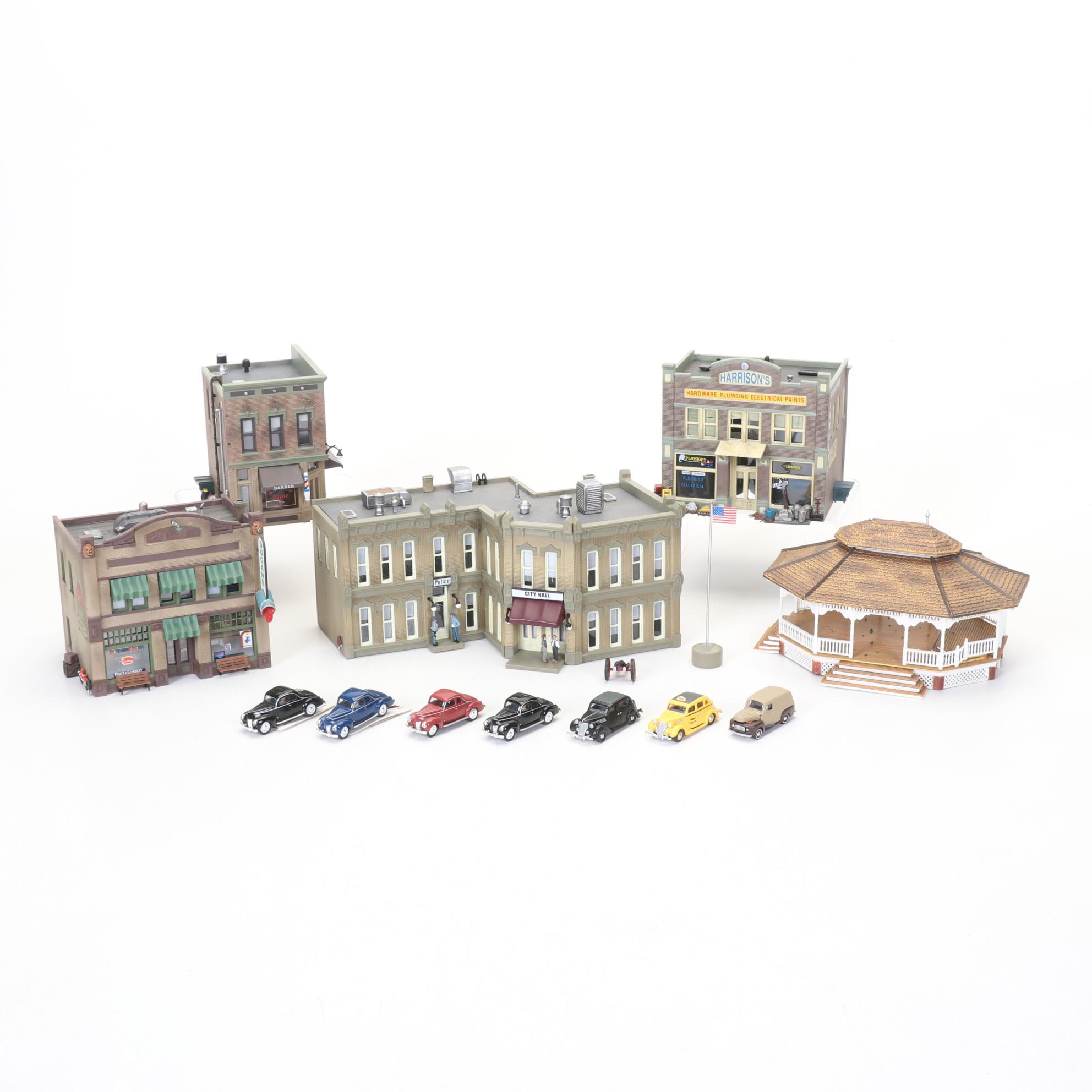 Five Woodland Scenics HO Scale Plastic Buildings with the Municipal Building