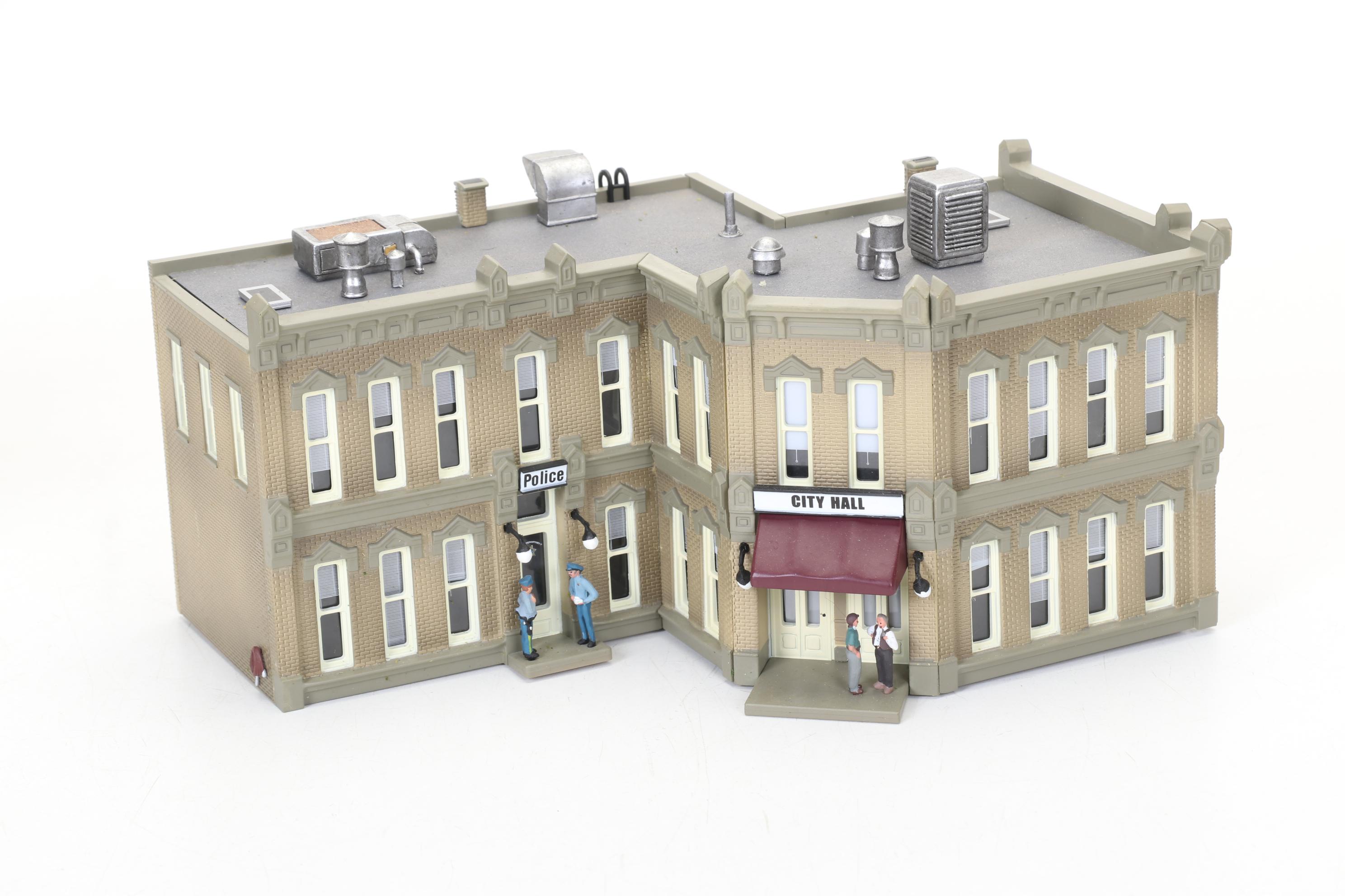 Five Woodland Scenics HO Scale Plastic Buildings with the Municipal Building