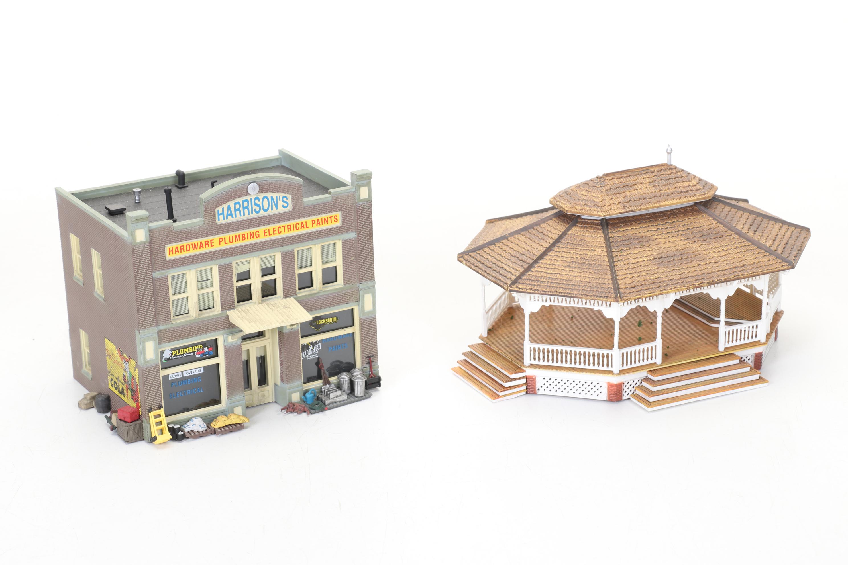 Five Woodland Scenics HO Scale Plastic Buildings with the Municipal Building