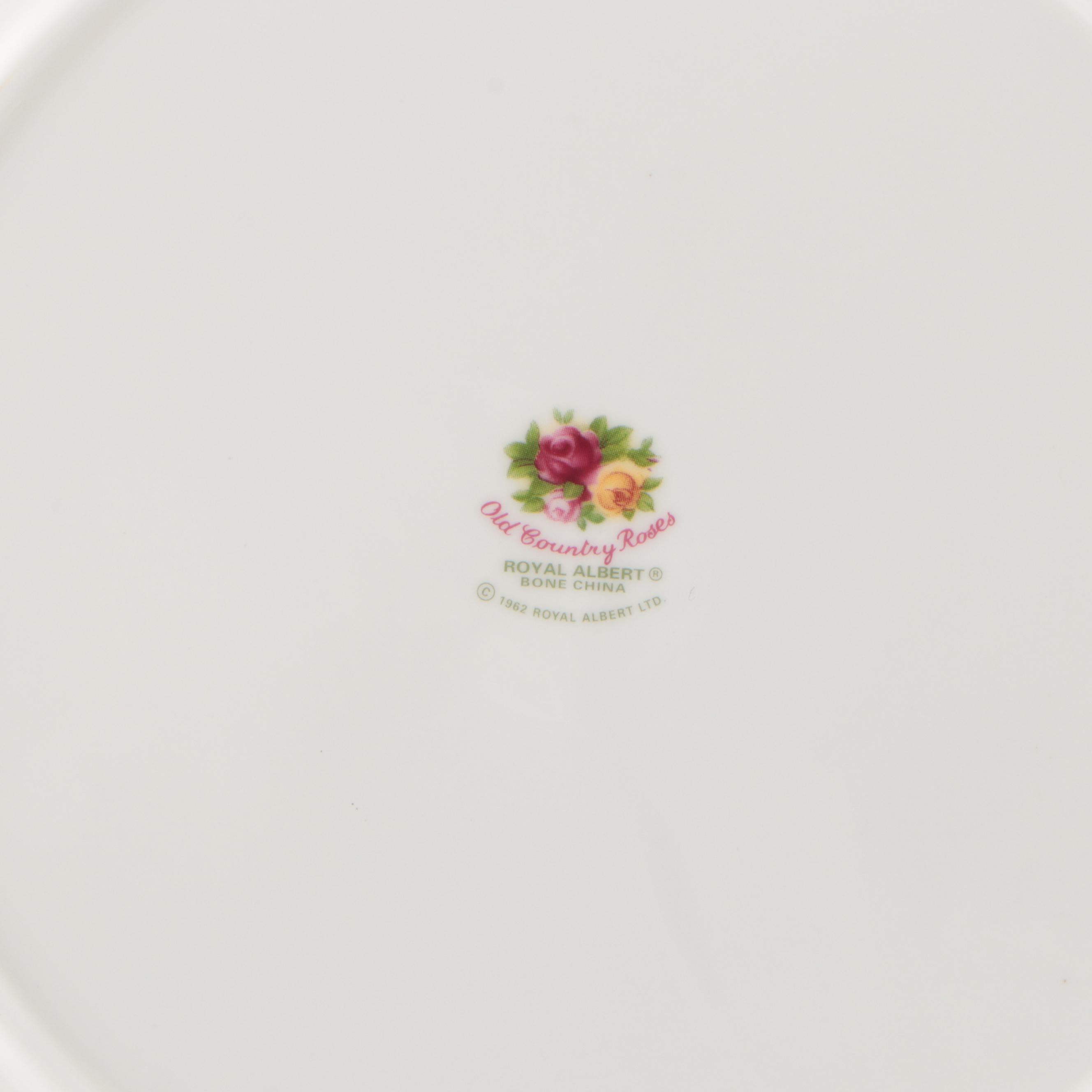 Royal Albert "Old Country Roses" Bone China Dinnerware, Late 20th C.