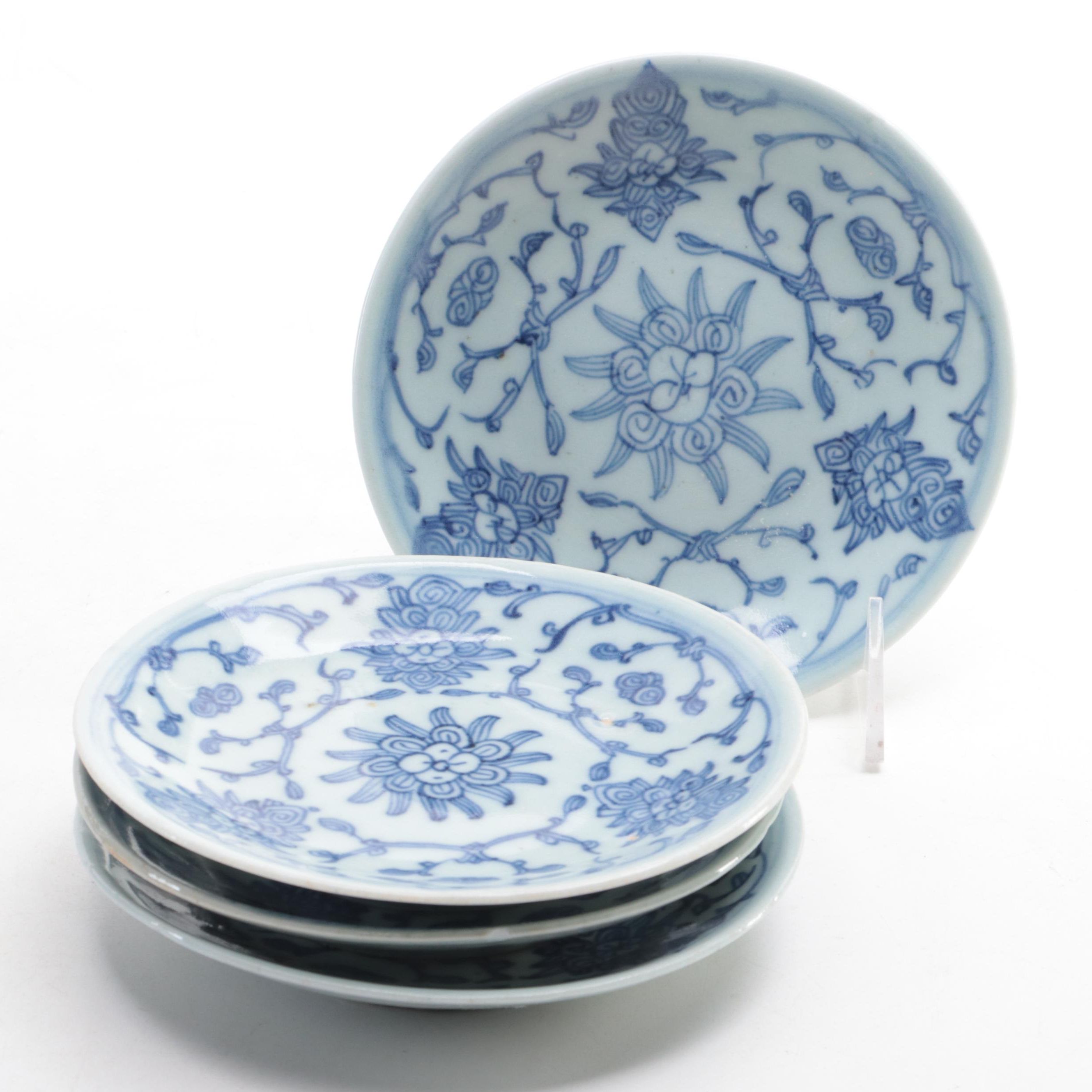 Chinese Hand-Painted Blue and White Porcelain Plates