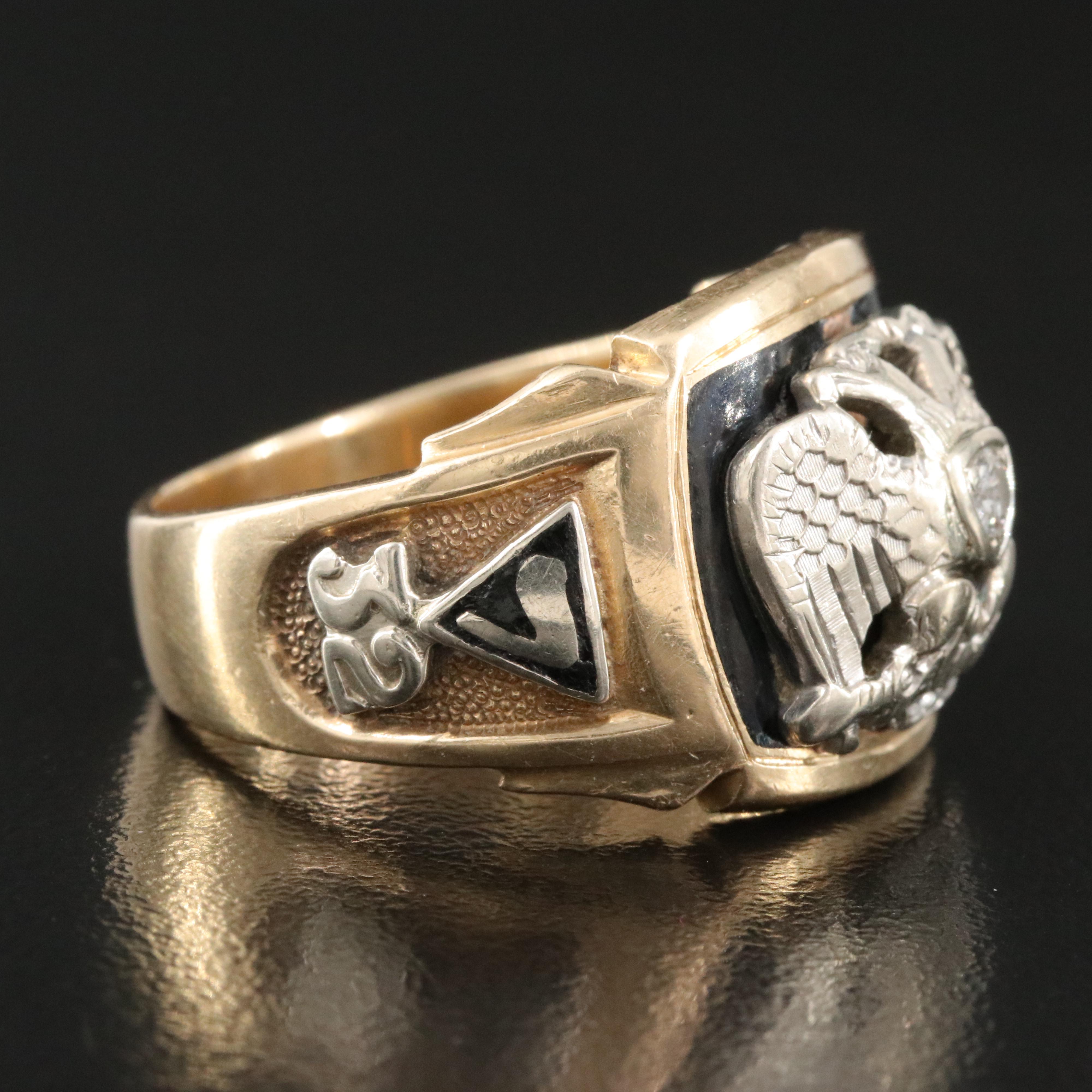 Vintage 14K 0.08 CT Diamond 32nd Degree Scottish Rite Freemason Ring
