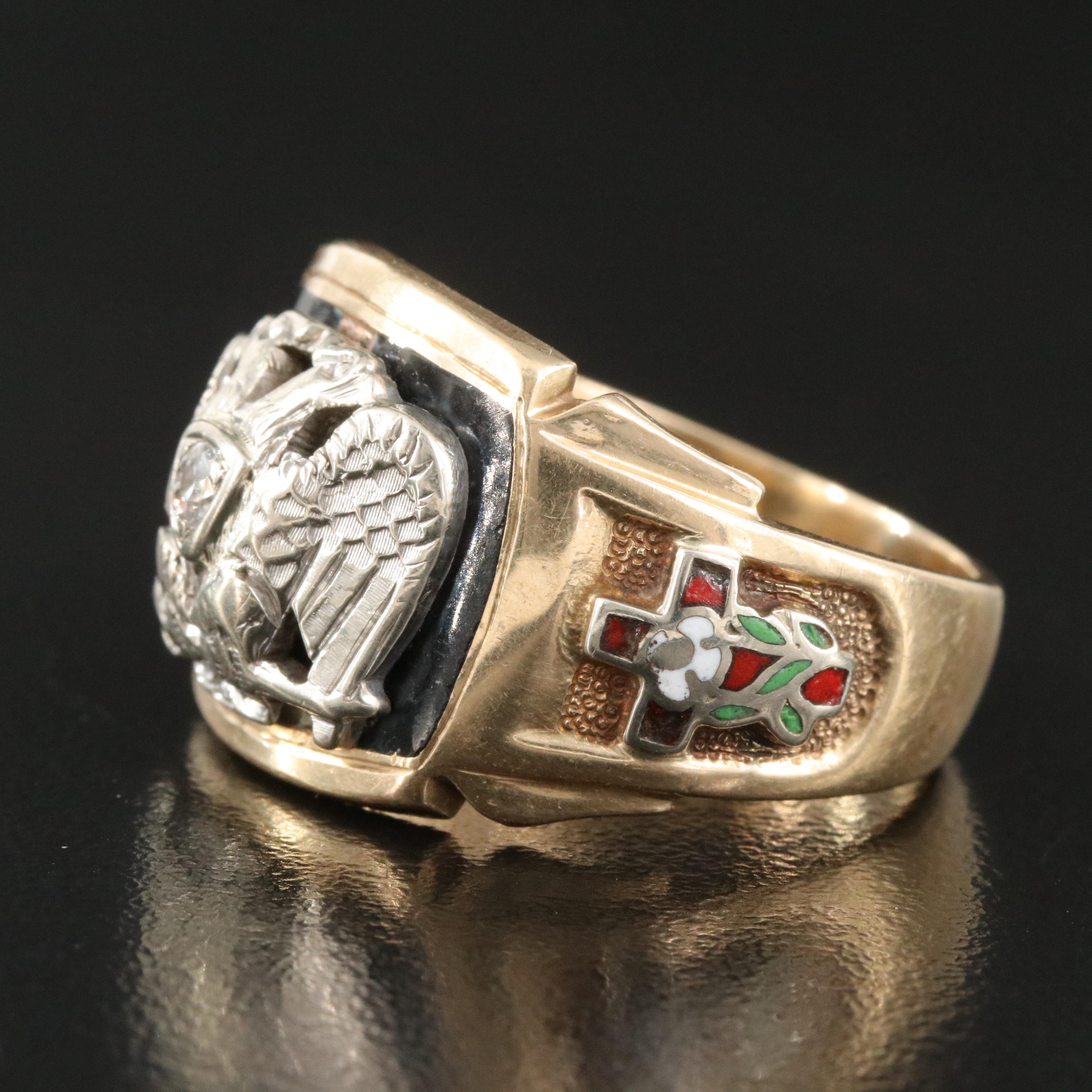 Vintage 14K 0.08 CT Diamond 32nd Degree Scottish Rite Freemason Ring