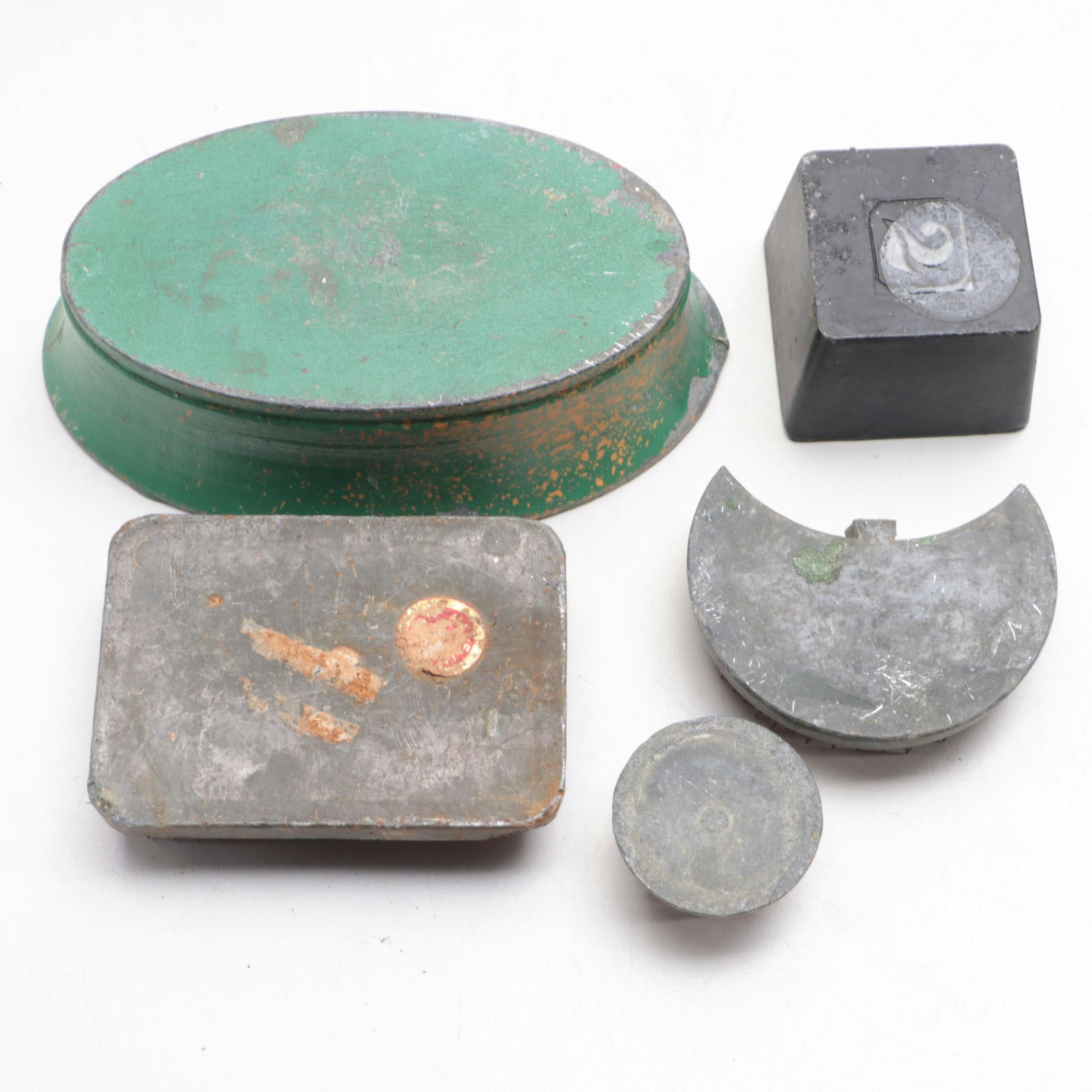 Cast Iron Flower Vase Frogs