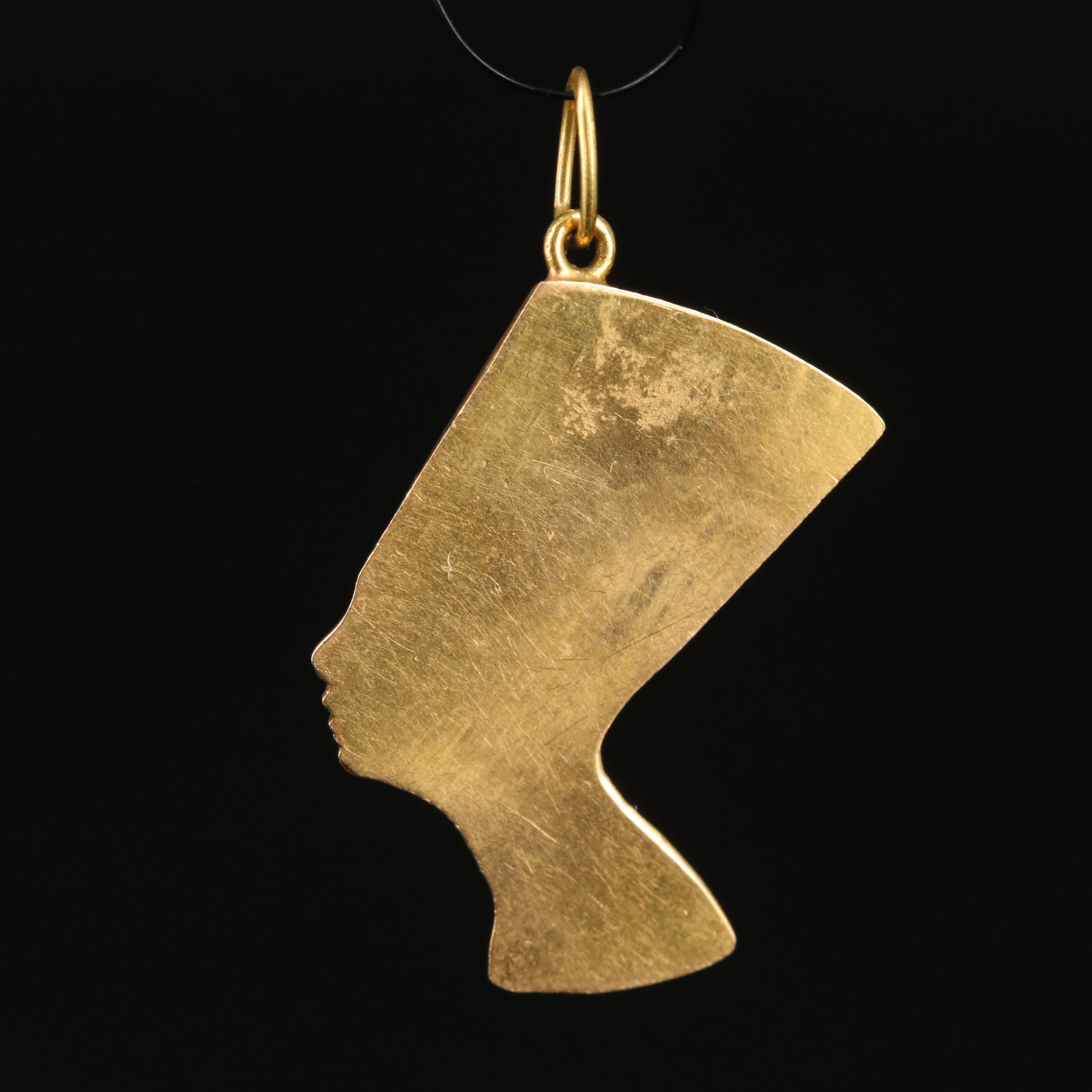 18K Nefertiti Pendant