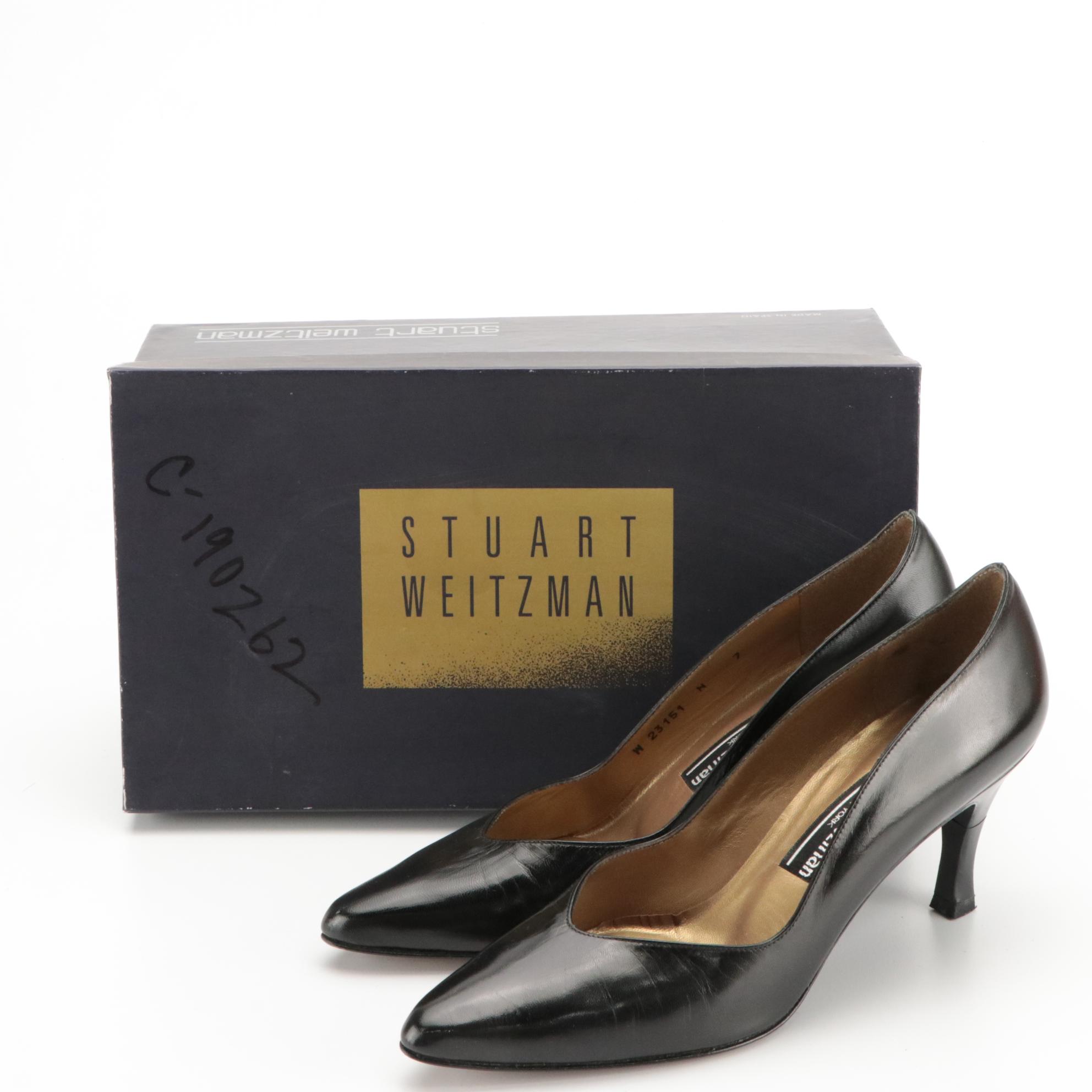 Stuart Weitzman Kitten & Block Heels in Black Leather and Suede with Boxes