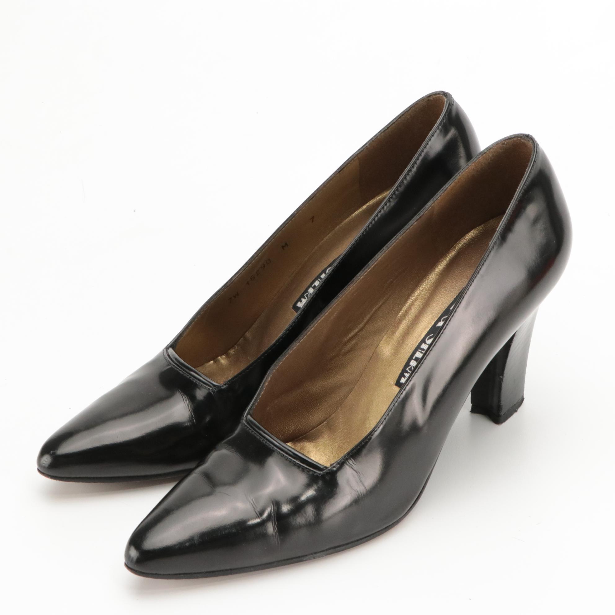 Stuart Weitzman Kitten & Block Heels in Black Leather and Suede with Boxes