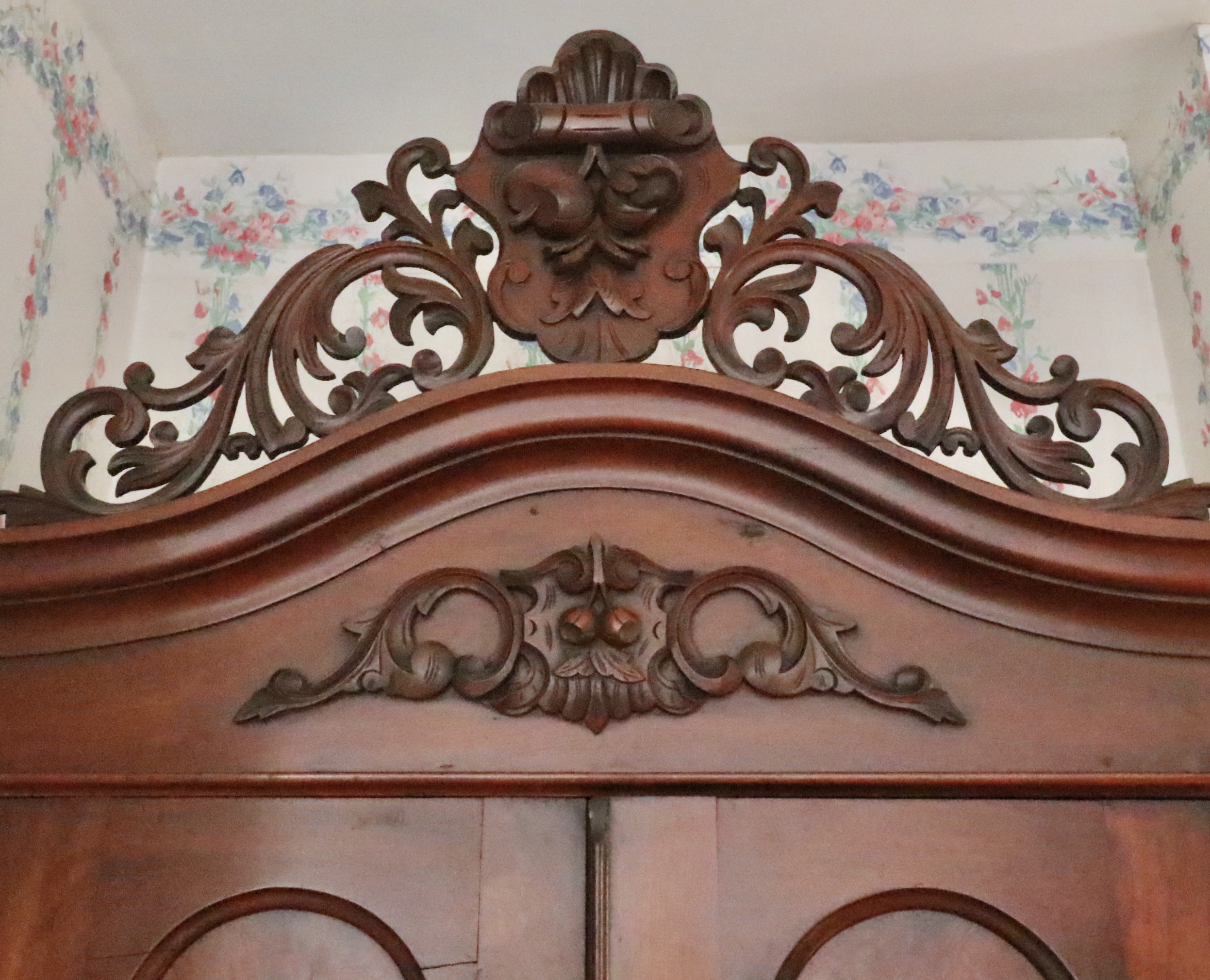 Victorian Rococo Revival Walnut Knockdown Wardrobe, Mid-19th Century