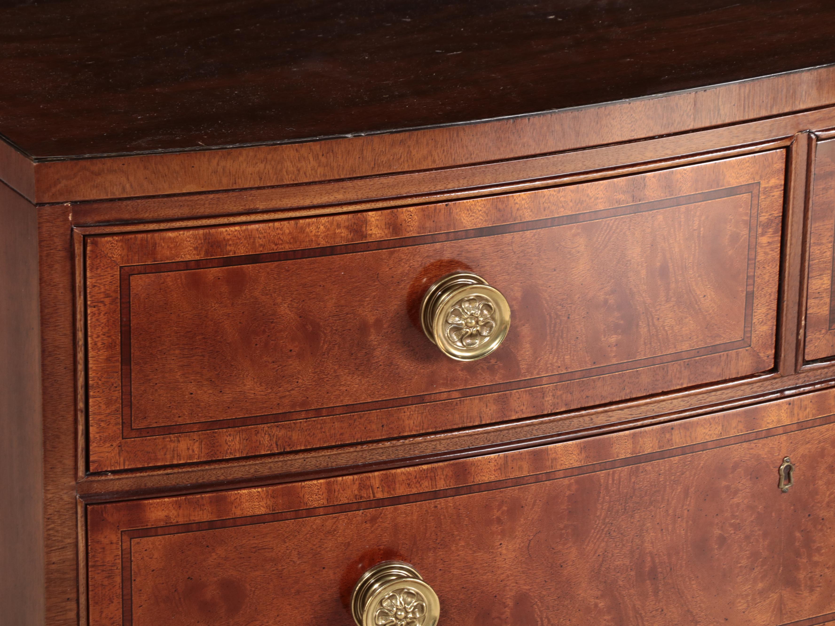Henredon "Aston Court" Mahogany and Crossbanded Four-Drawer Bowfront Chest