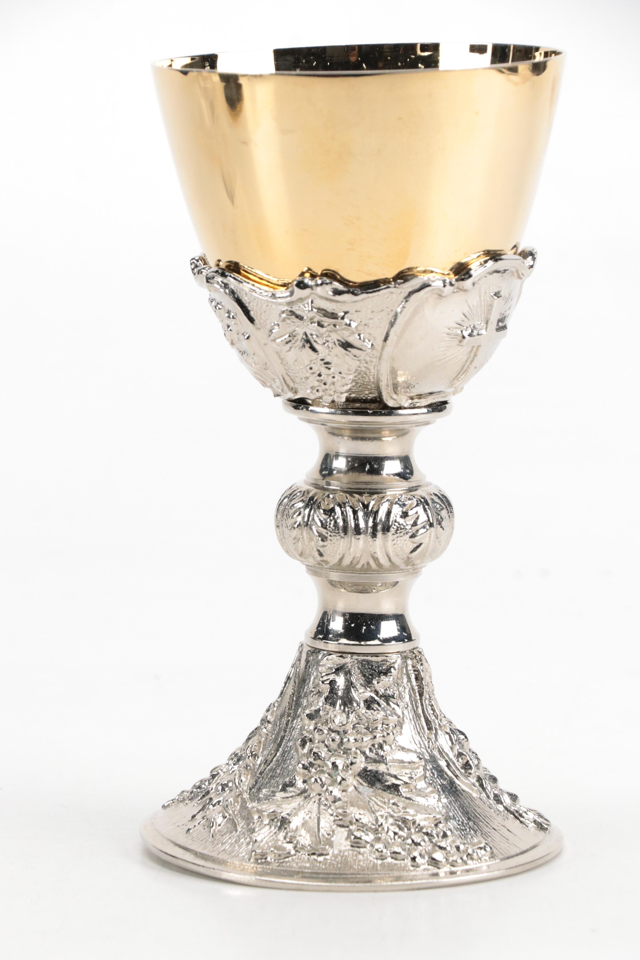 Embossed Metal Holy Grail Model Relic with Case