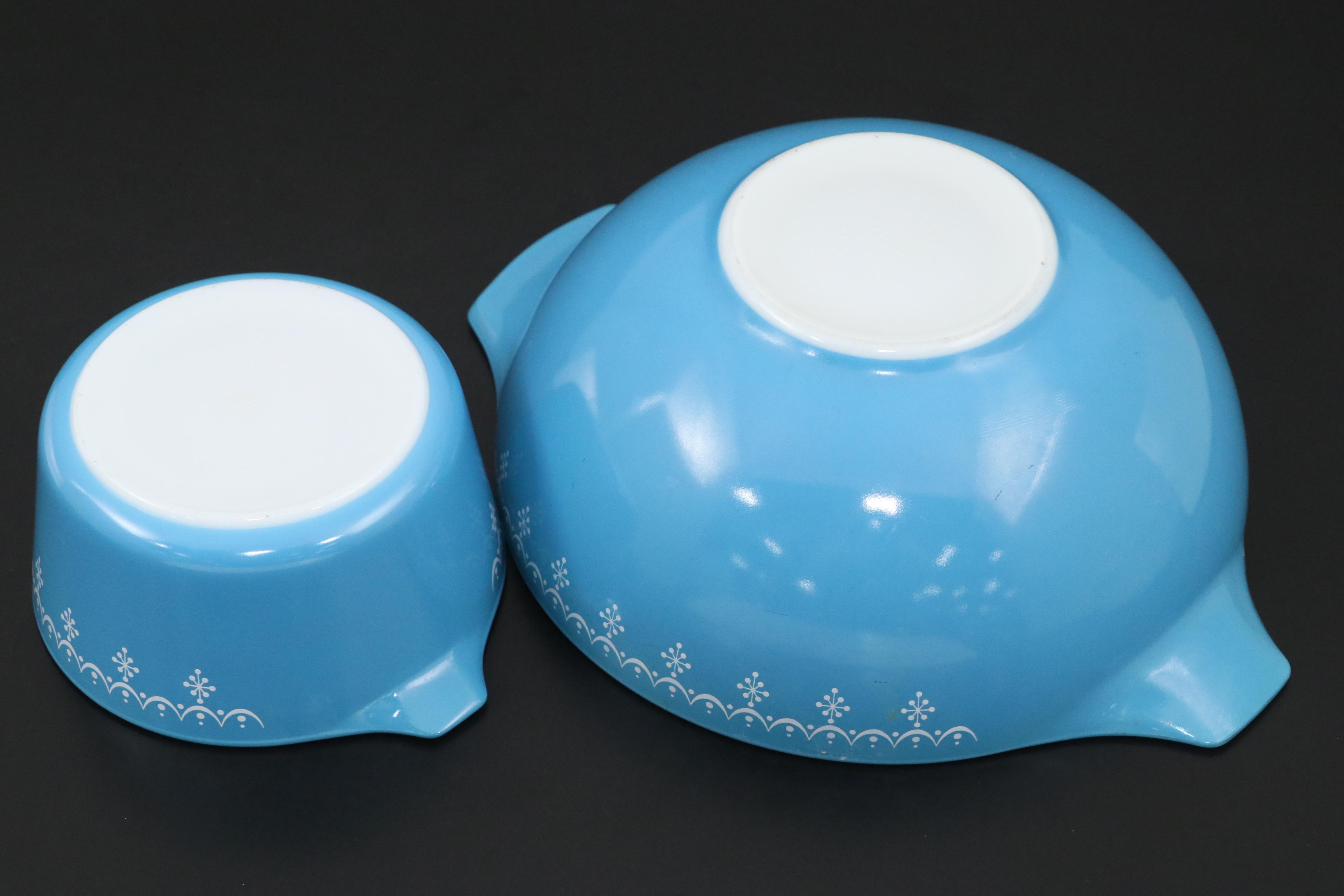 Pyrex "Snowflake Blue" Milk Glass Mixing Bowls, Mid to Late 20th Century