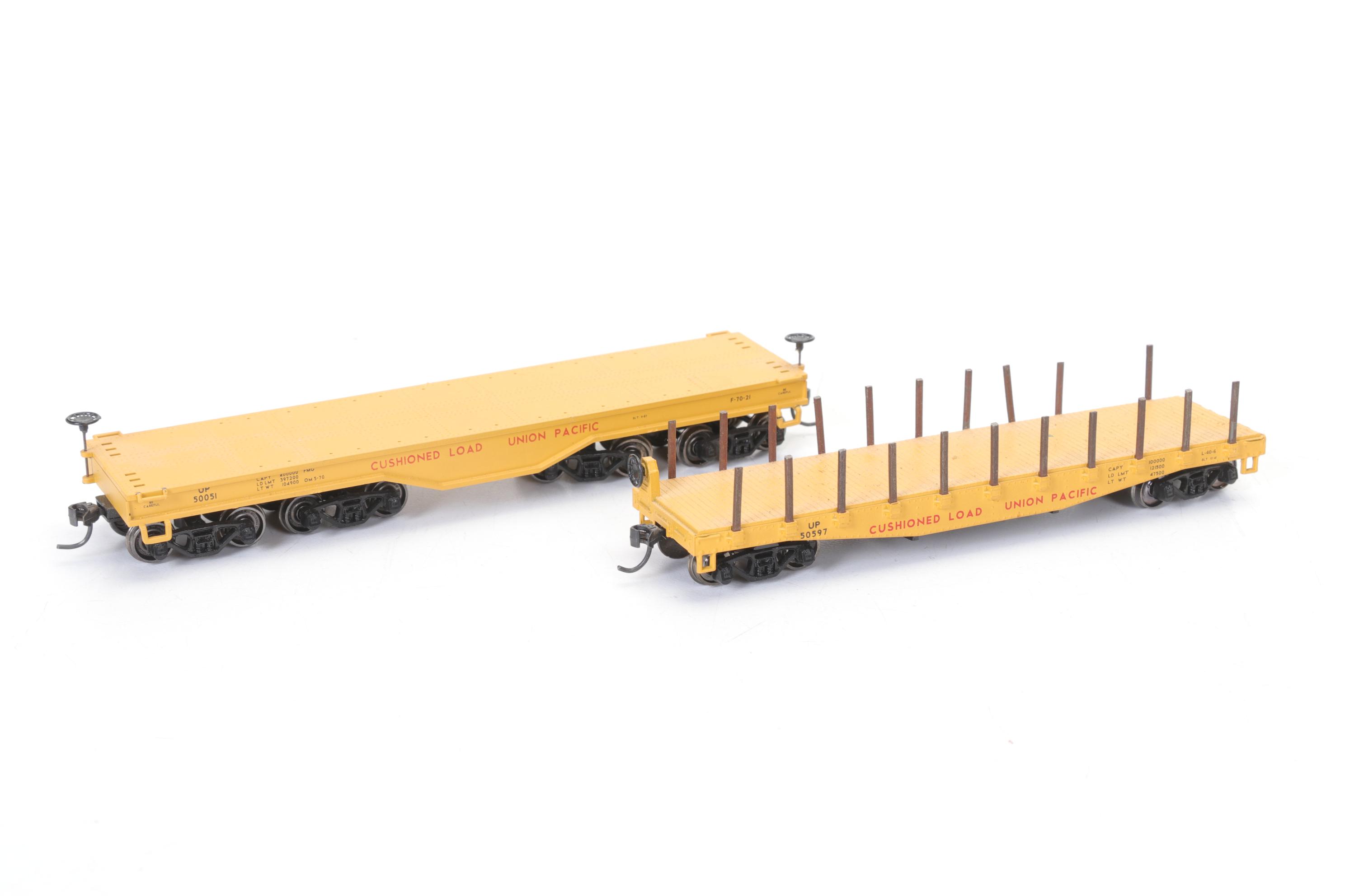HO Scale Union Pacific Model Train Set with Life-Like Diesel Locomotive