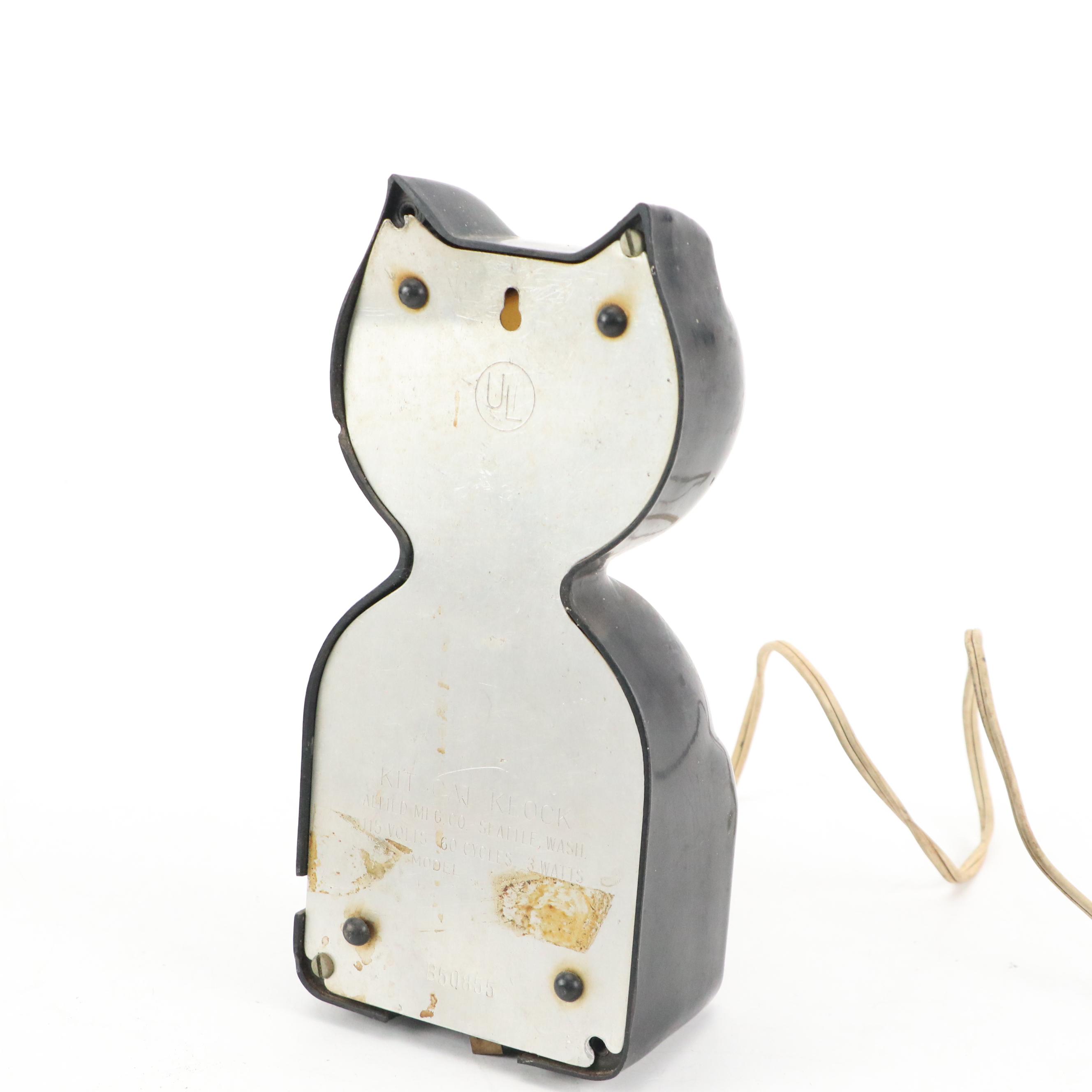 Novelty Kit Cat Clock and Amico Cookie Radio with Westclox Clock Radio