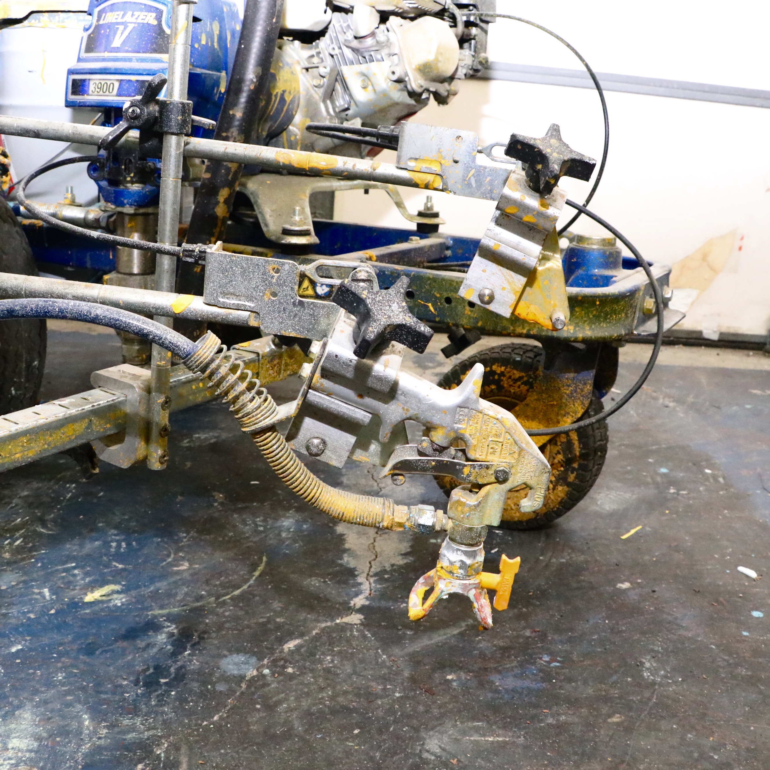 Graco LineLazer V 3900 with Honda Engine