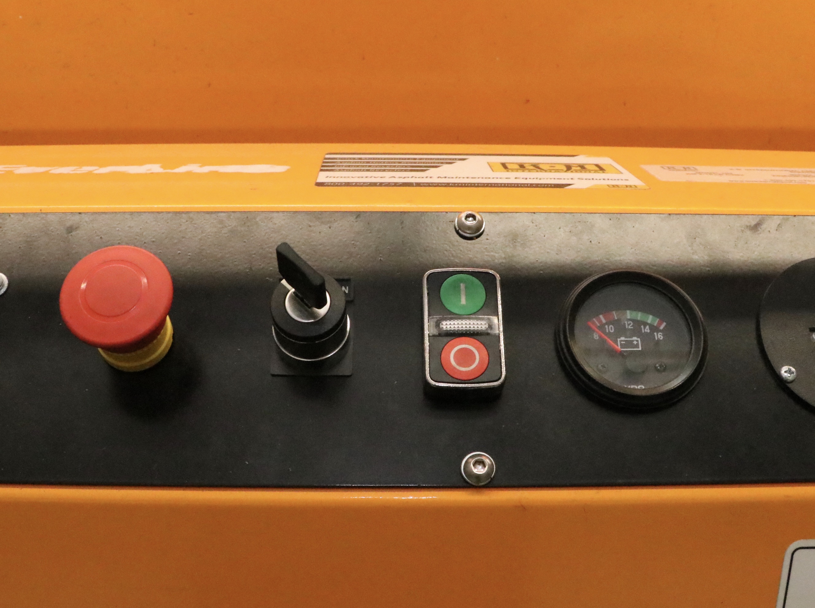 K.M International Portable Infrared Asphalt Heater with Folding Design