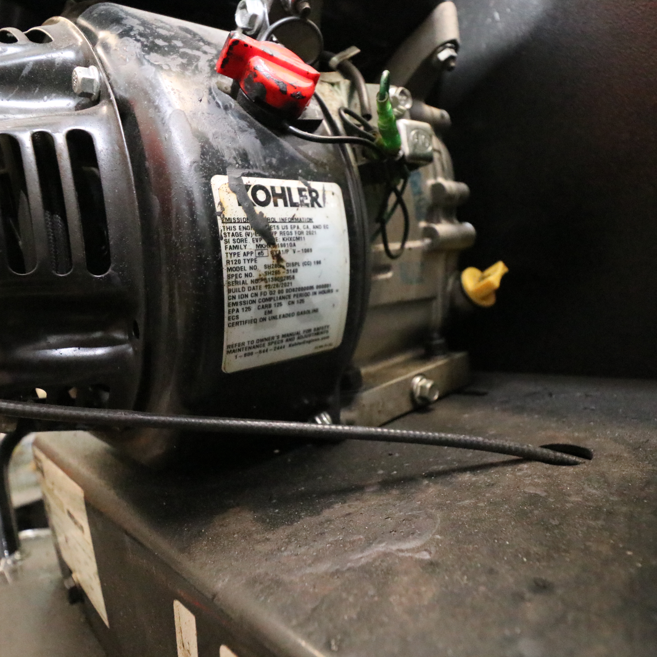 AirBoss 300 Air-Operated Hydraulic System with Trailer [7NRBU1428NF008539]