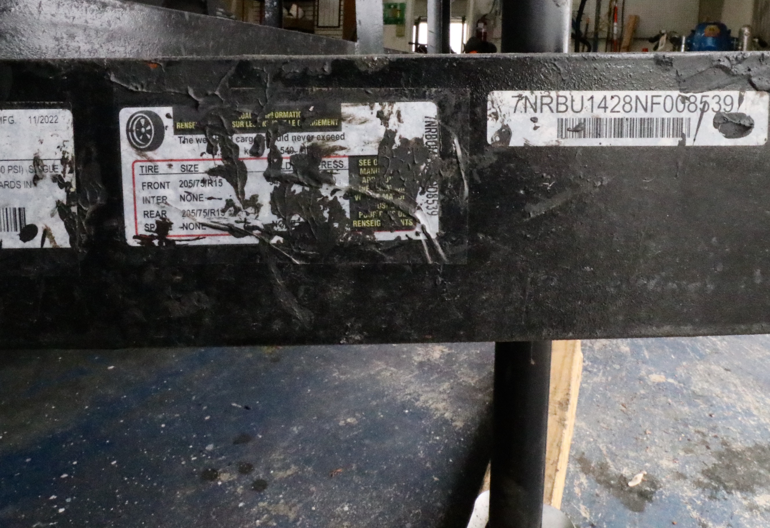 AirBoss 300 Air-Operated Hydraulic System with Trailer [7NRBU1428NF008539]