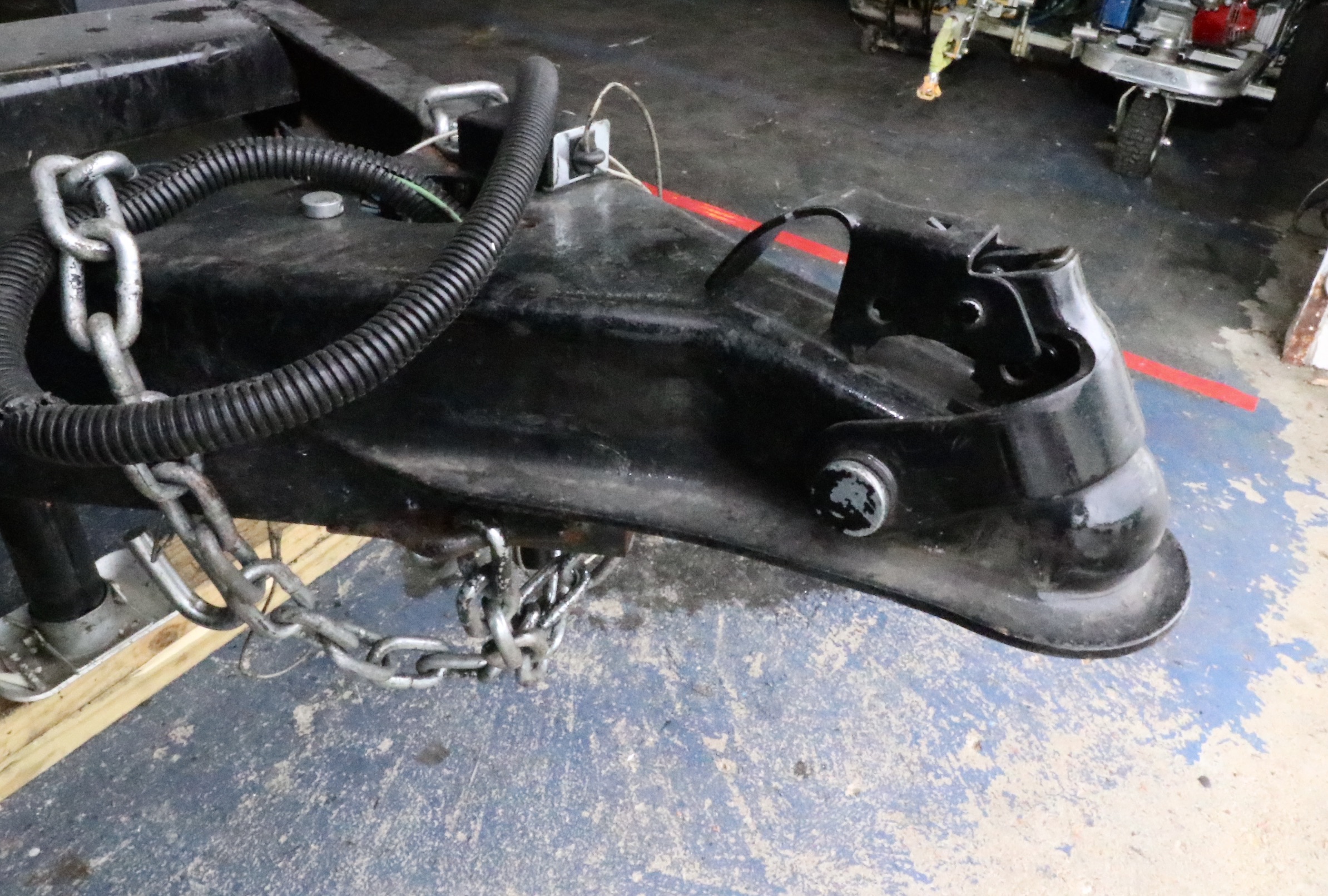 AirBoss 300 Air-Operated Hydraulic System with Trailer [7NRBU1428NF008539]