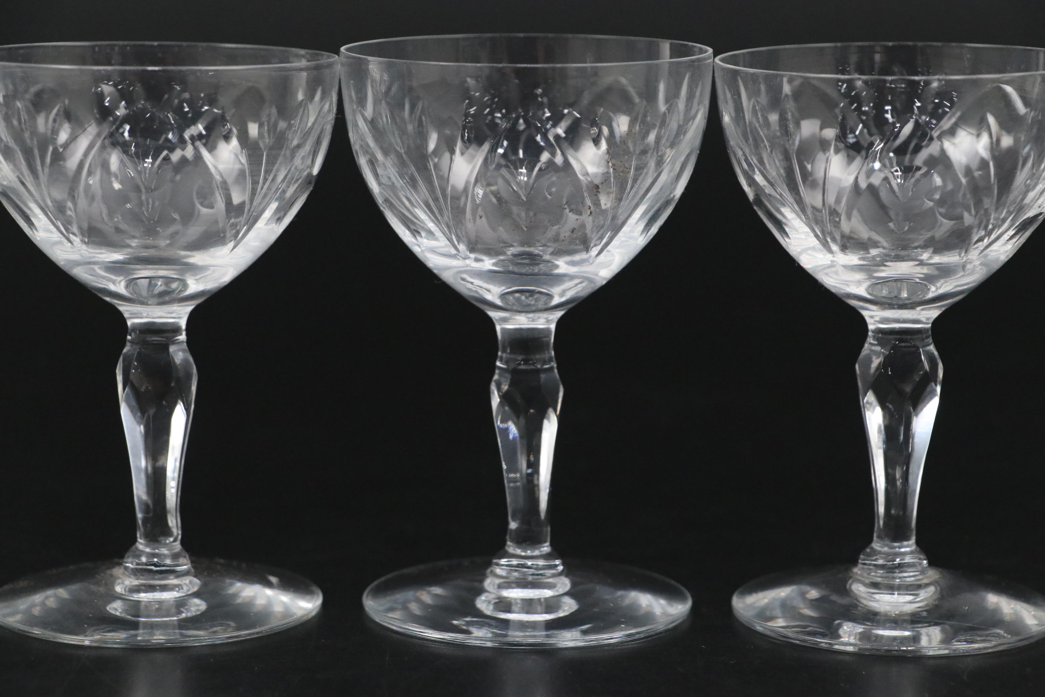 Frosted Diamond Pattern Glass Decanter with Glass Cordial Glasses