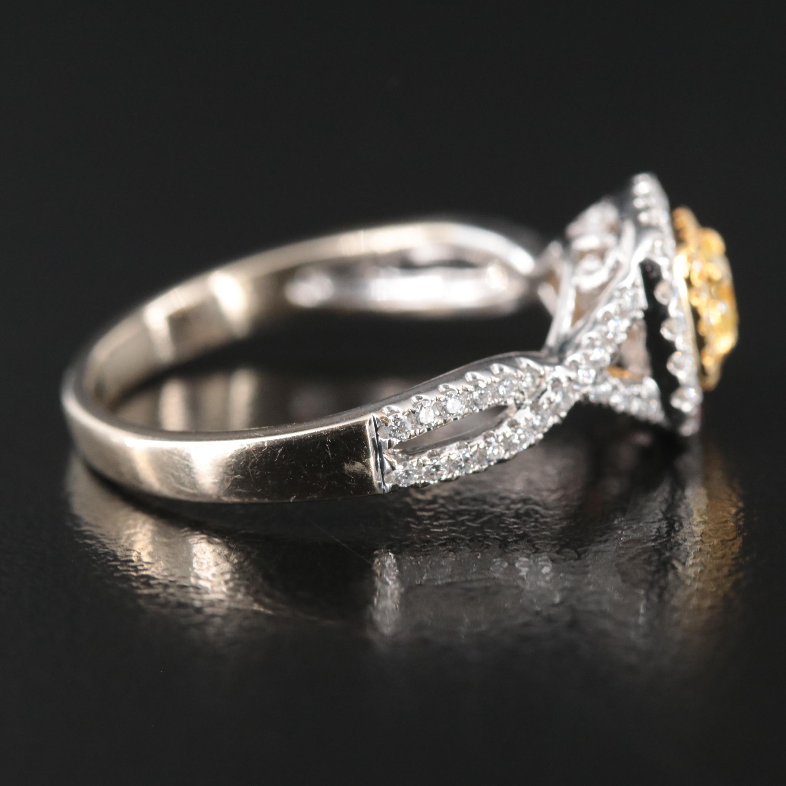 18K 0.68 CTW Diamond Ring with Lab Grown Fancy Color Diamonds