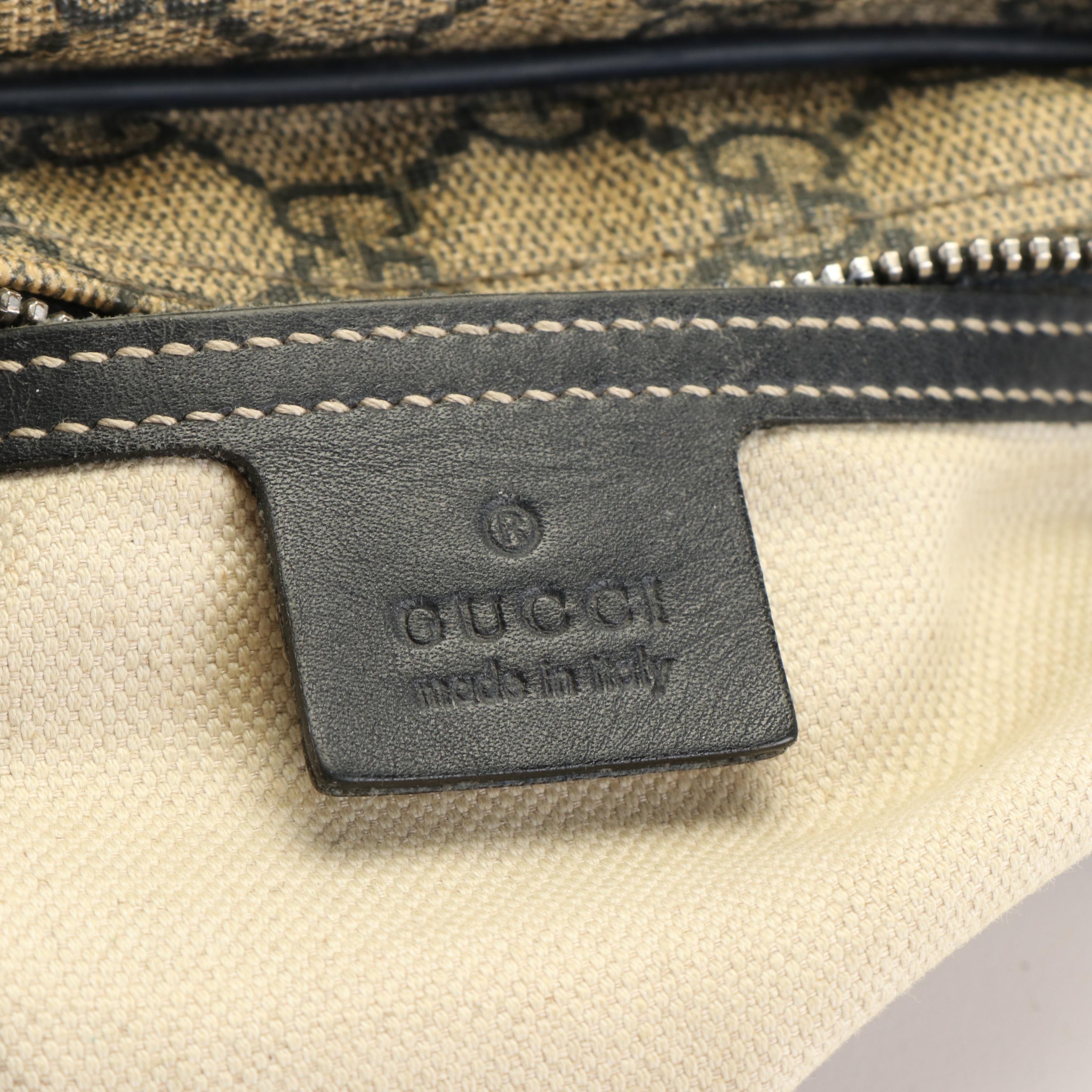 Gucci Selleria GG Supreme Monogram Messenger Bag