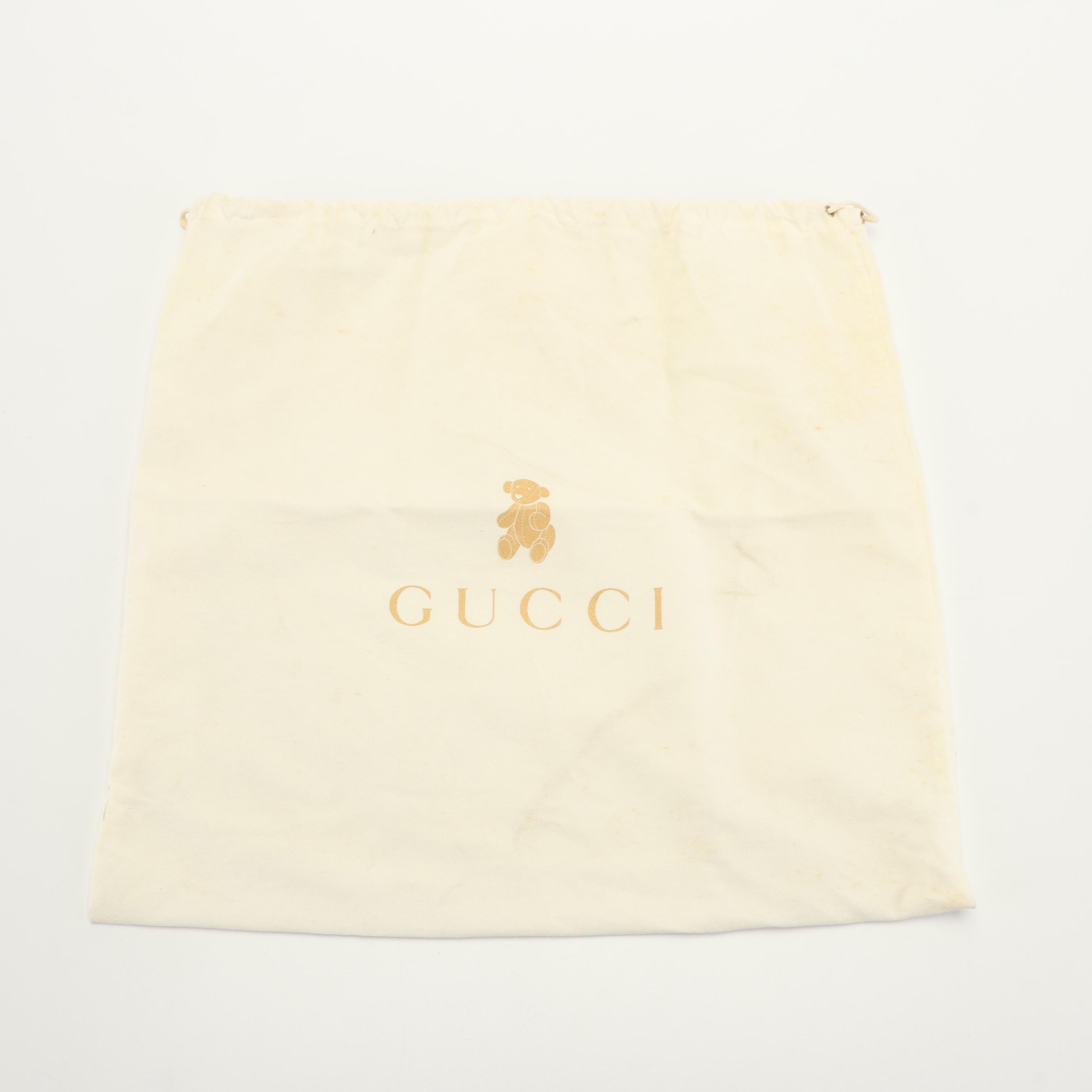 Gucci Selleria GG Supreme Monogram Messenger Bag