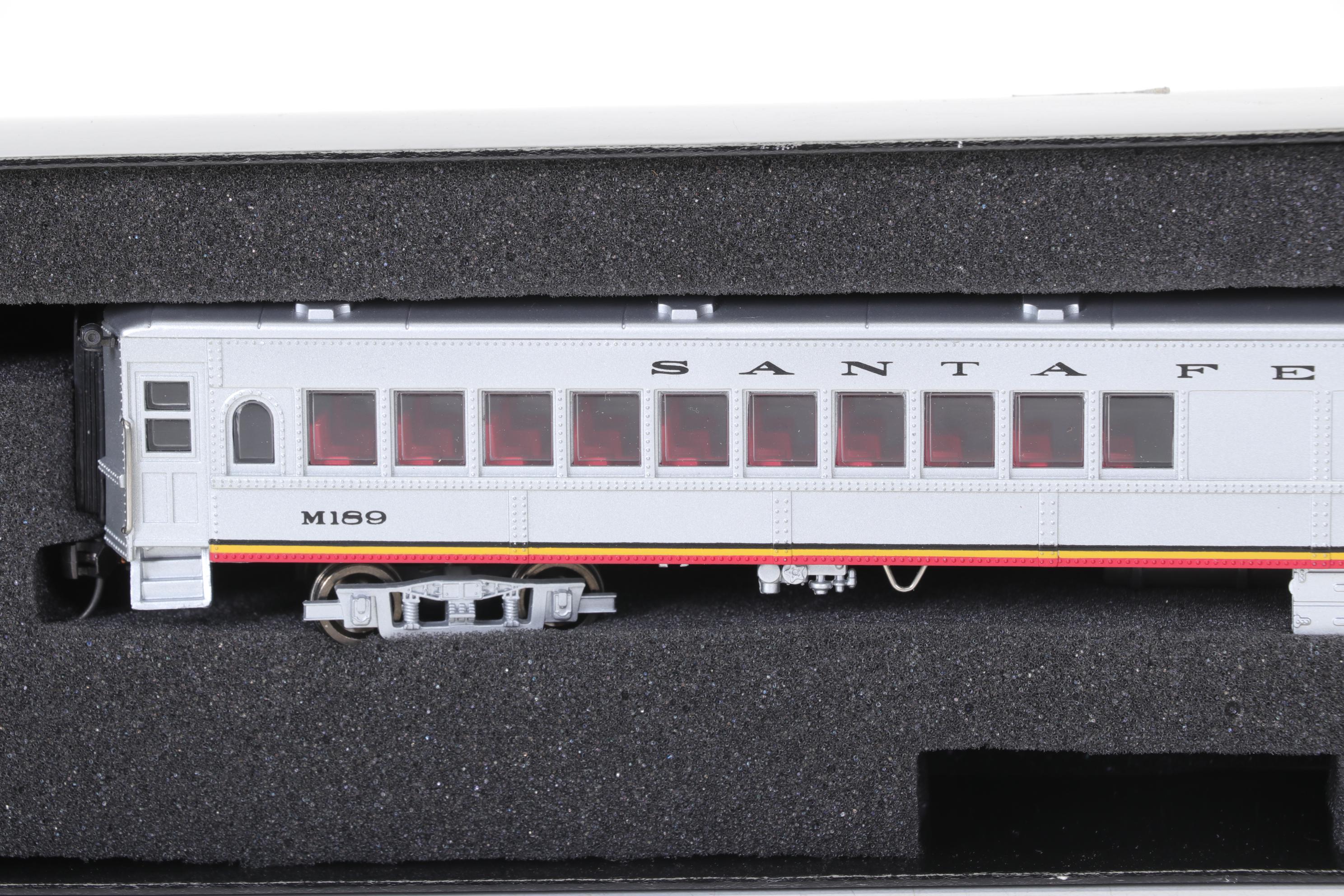 Spectrum HO Scale Santa Fe Gas/Electric "Doodlebug" Model Train