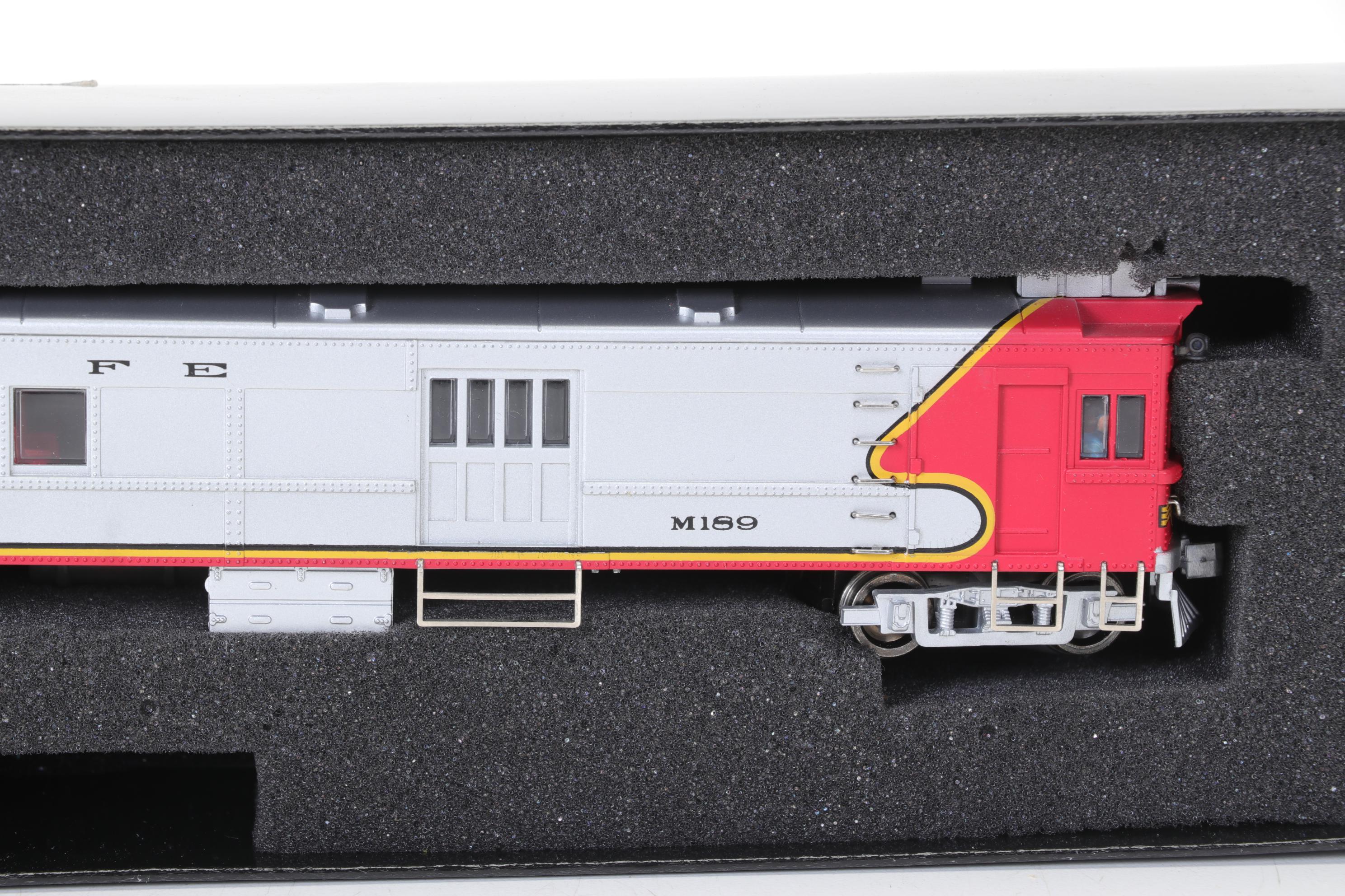 Spectrum HO Scale Santa Fe Gas/Electric "Doodlebug" Model Train