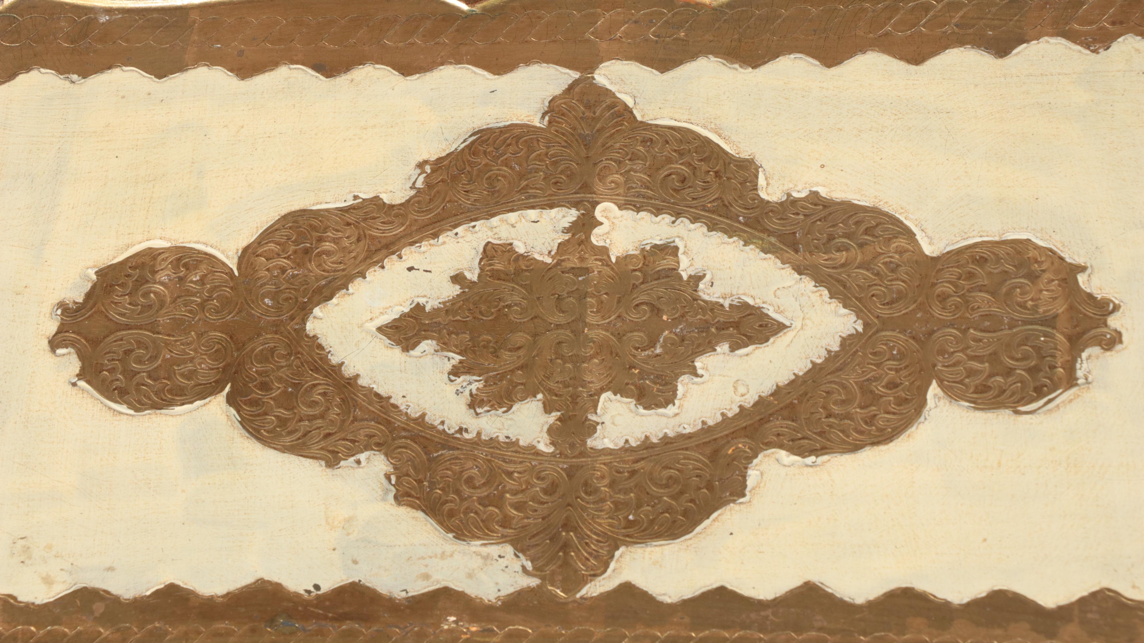 Set of Three Neiman Marcus Italian Cream-Painted and Parcel-Gilt Nesting Tables