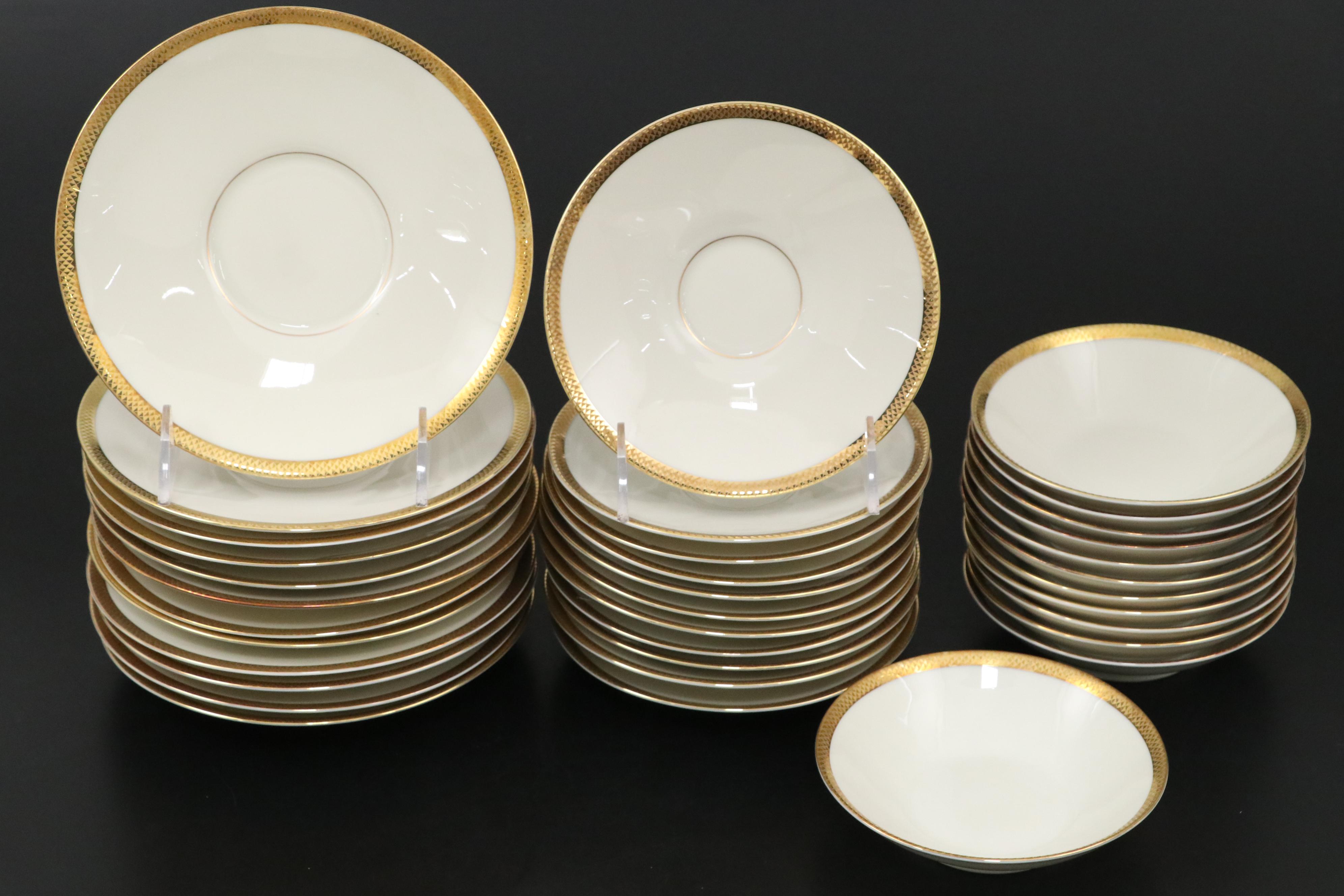 Rosenthal "Avante Garde" Porcelain Dinnerware, 1958-1959