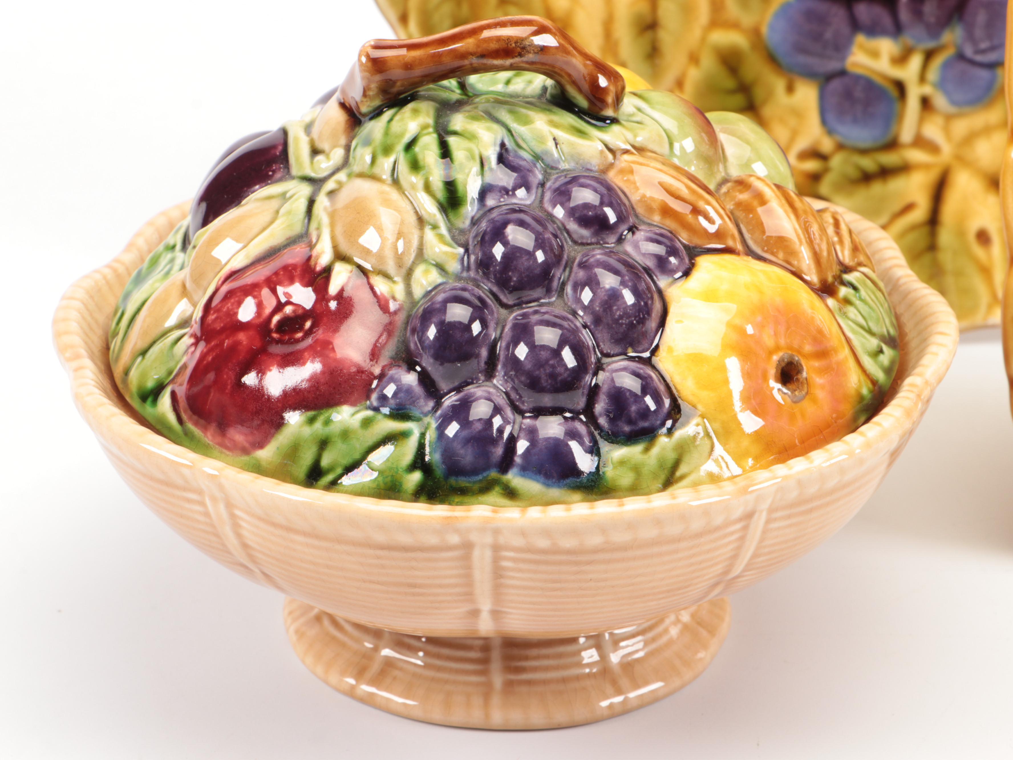 French Sarreguemines Faïence Earthenware Fruit Motif Serveware, Mid-20th Century