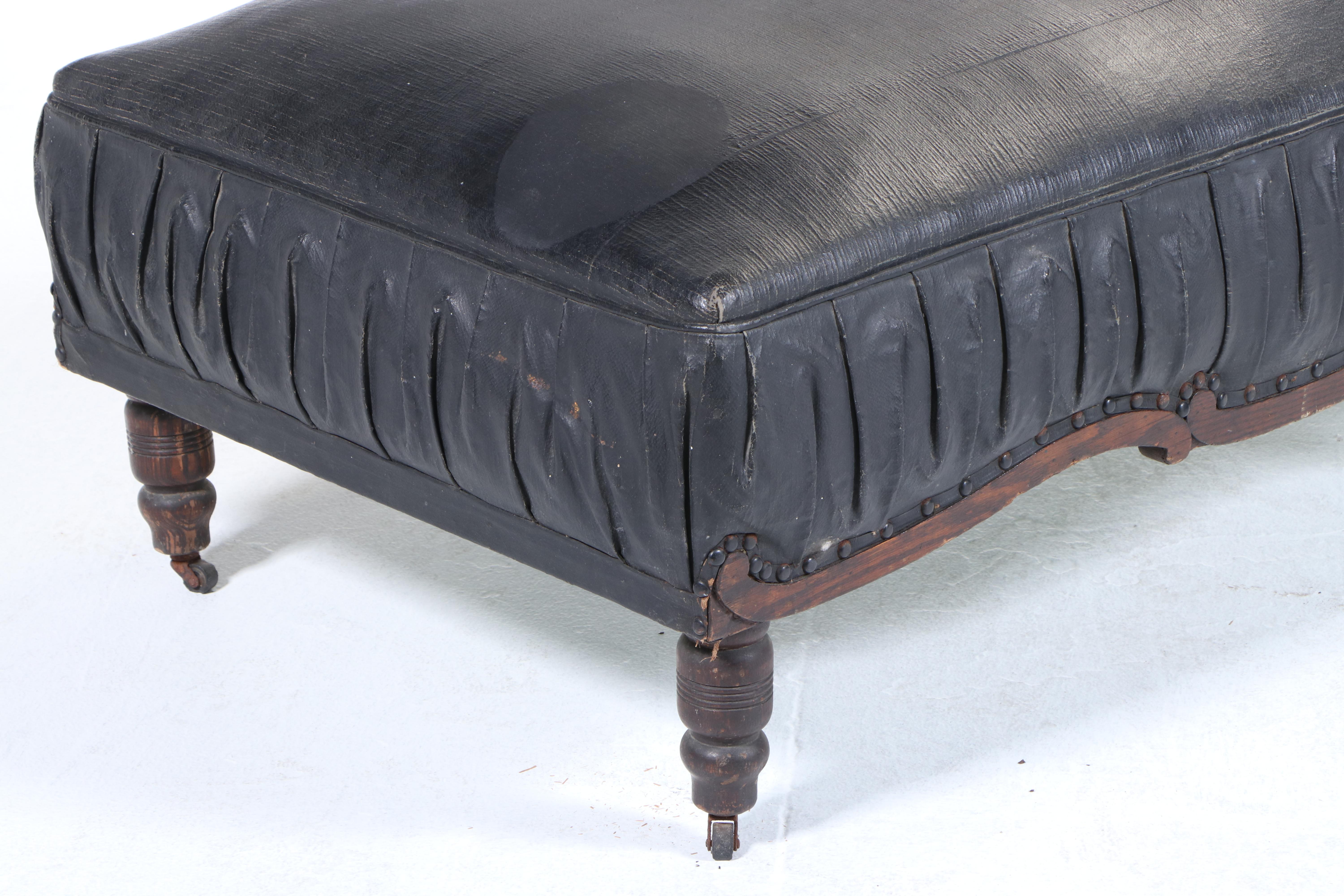 Victorian Oak Chaise Longue, Late 19th Century