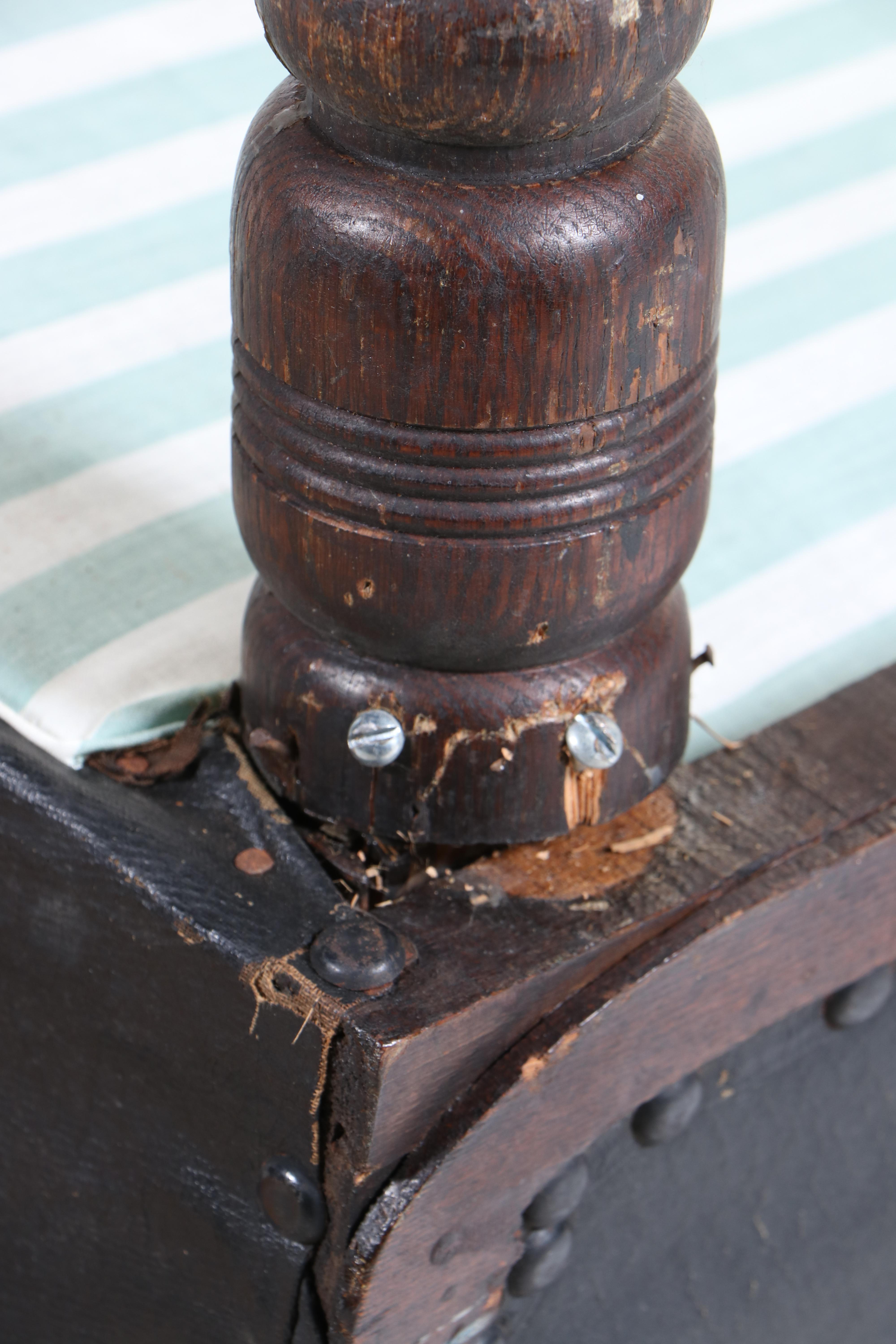 Victorian Oak Chaise Longue, Late 19th Century